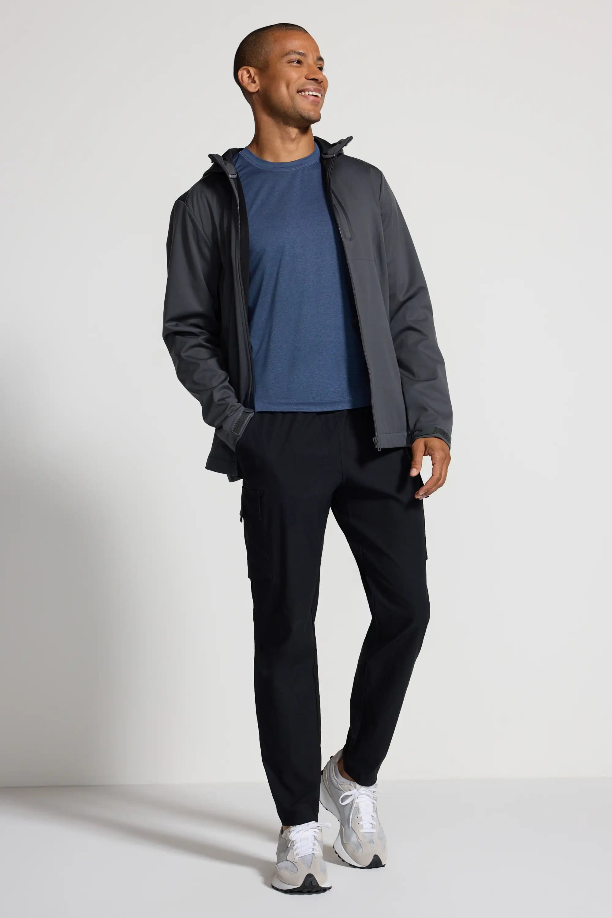 The Men's Wind + Water-Resistant GRS Certified Recycled Poly Jacket - Dark Grey
