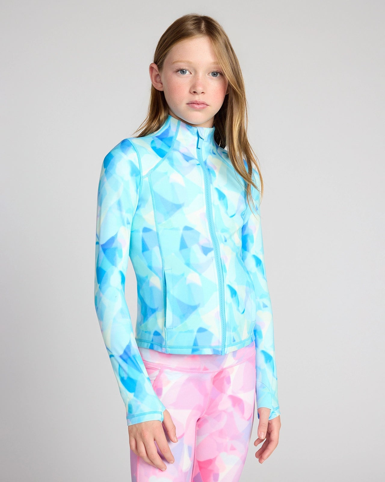 The Girls' Active Stretch GRS Certified Recycled Poly Yoga Jacket - Abstract Blue