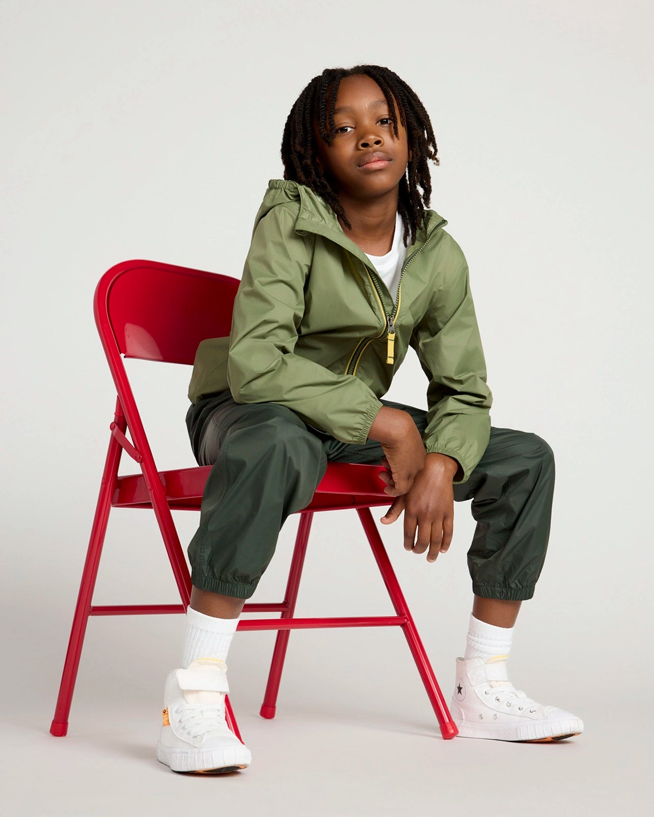 The Kids' Packable GRS Certified Recycled Nylon Splash Rain Jacket - Olive Green