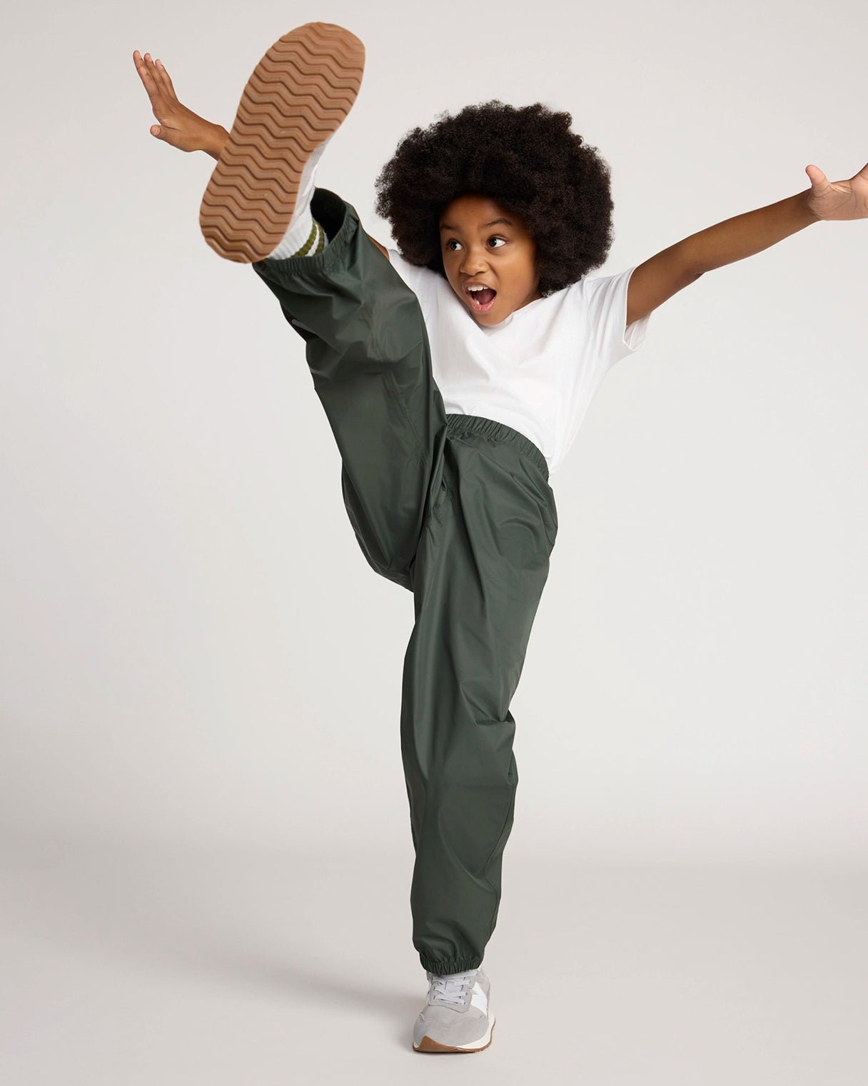 The Kids' Packable GRS Certified Recycled Nylon Splash Pant - Deep Forest