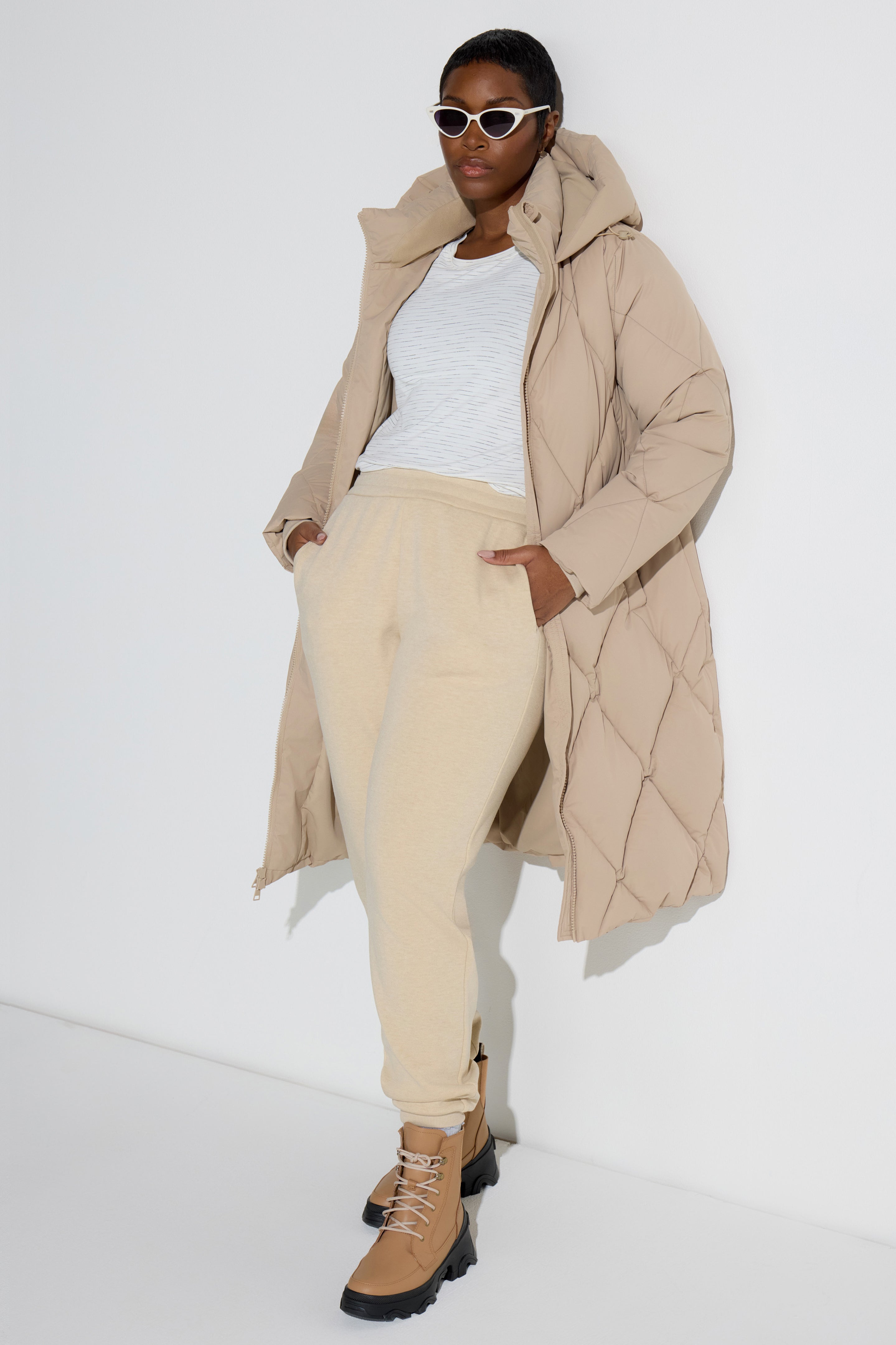 Women’s Diamond Quilt Long Down Parka - Cream