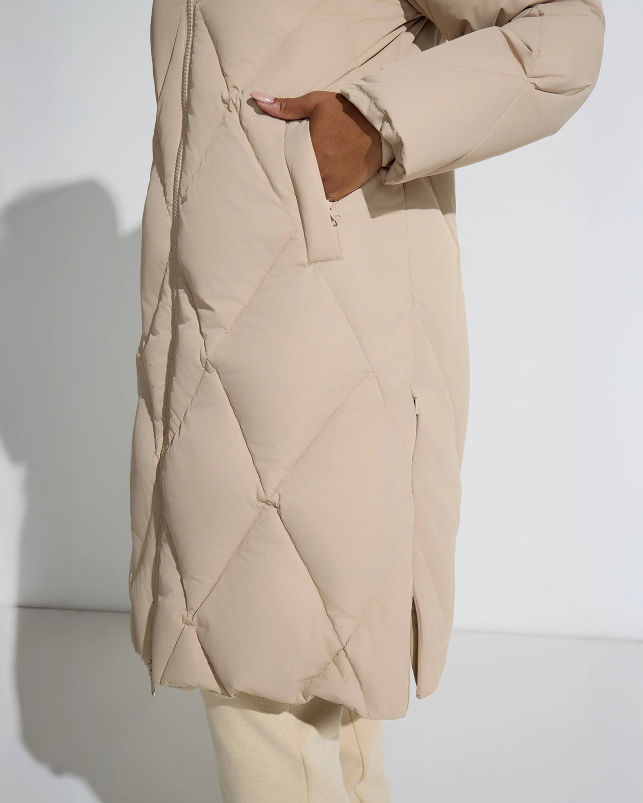 The RDS 700 Fill Power GRS Certified Recycled Poly Diamond-Quilted Parka - Cream