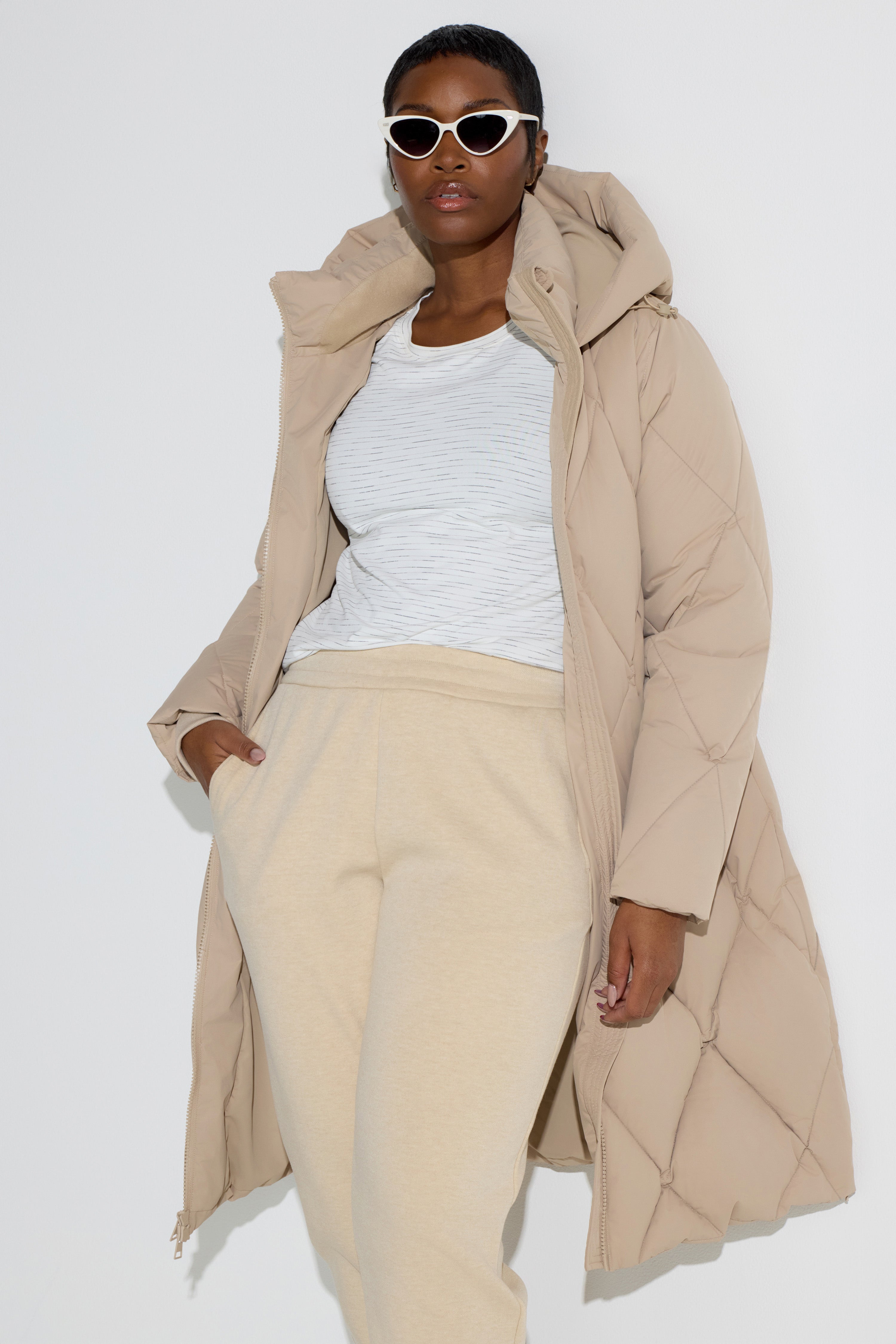 Women’s Diamond Quilt Long Down Parka - Cream