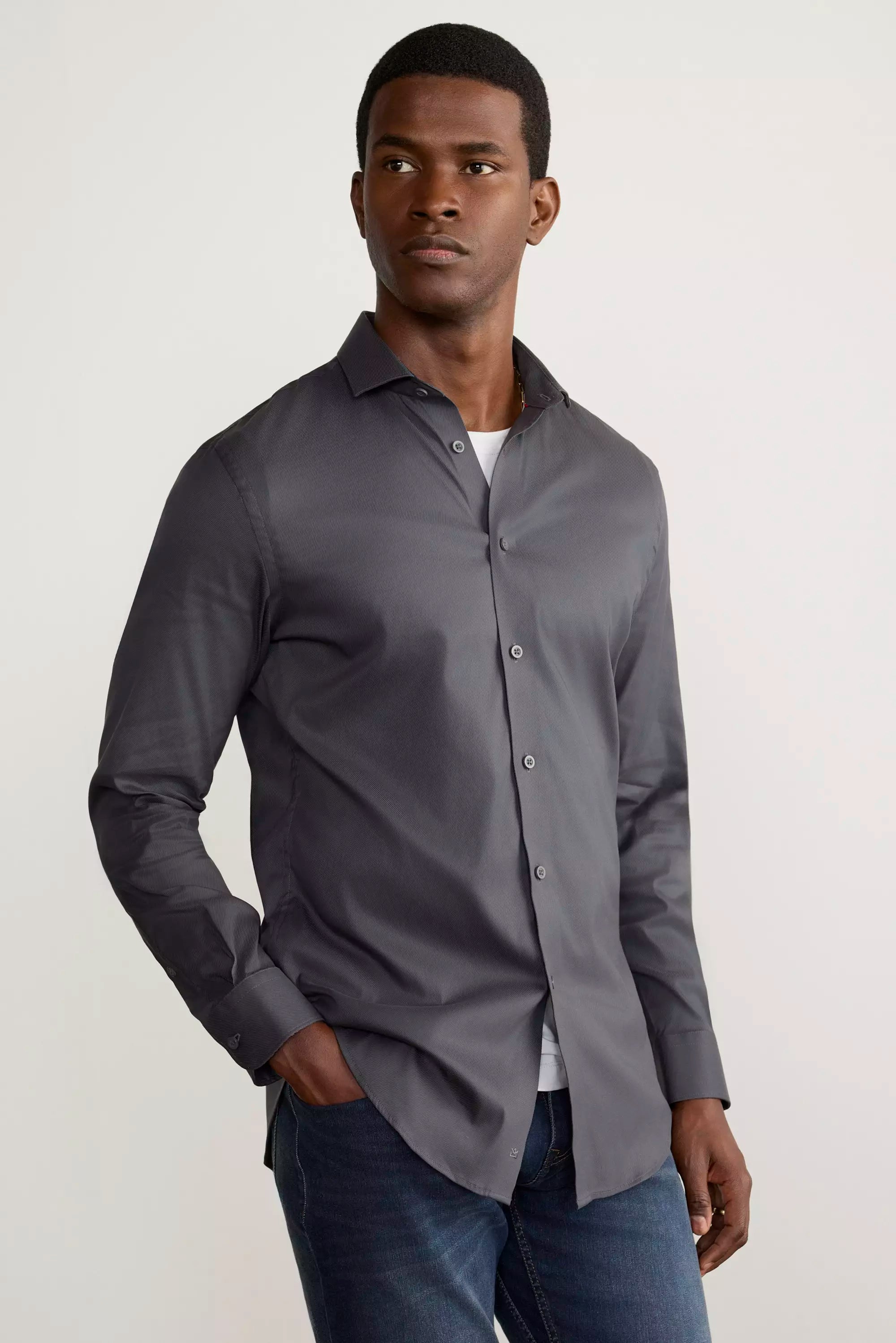 PerformLuxe Cotton Nylon Twill Standard-Fit Shirt - Charcoal