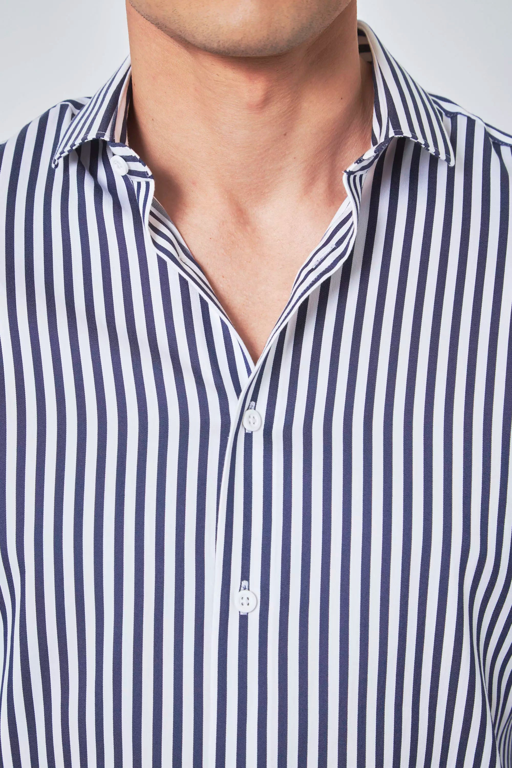 PerformLuxe Cotton Nylon Stripe Standard-Fit Shirt - Navy/Stripe