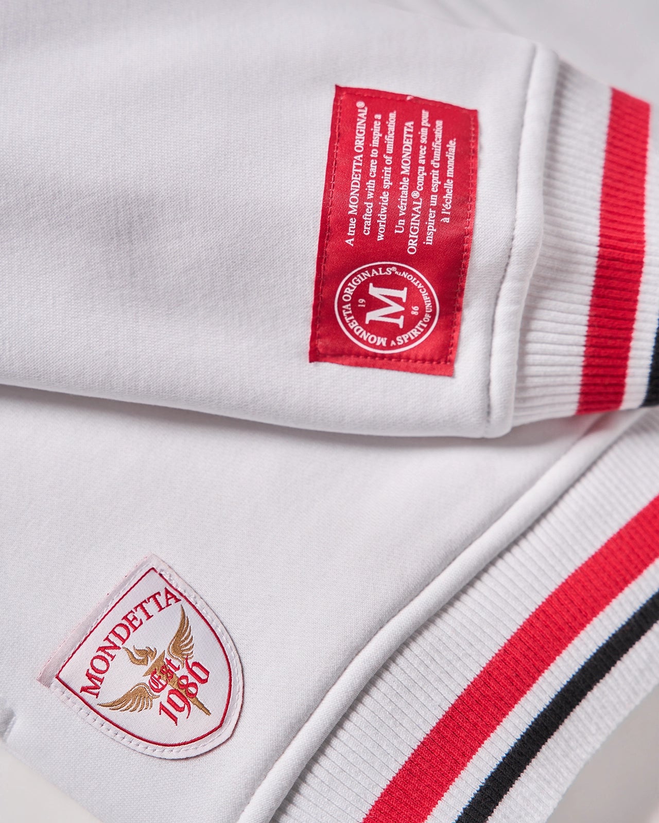 The Pitch World Jacket - Pitch White/Canada