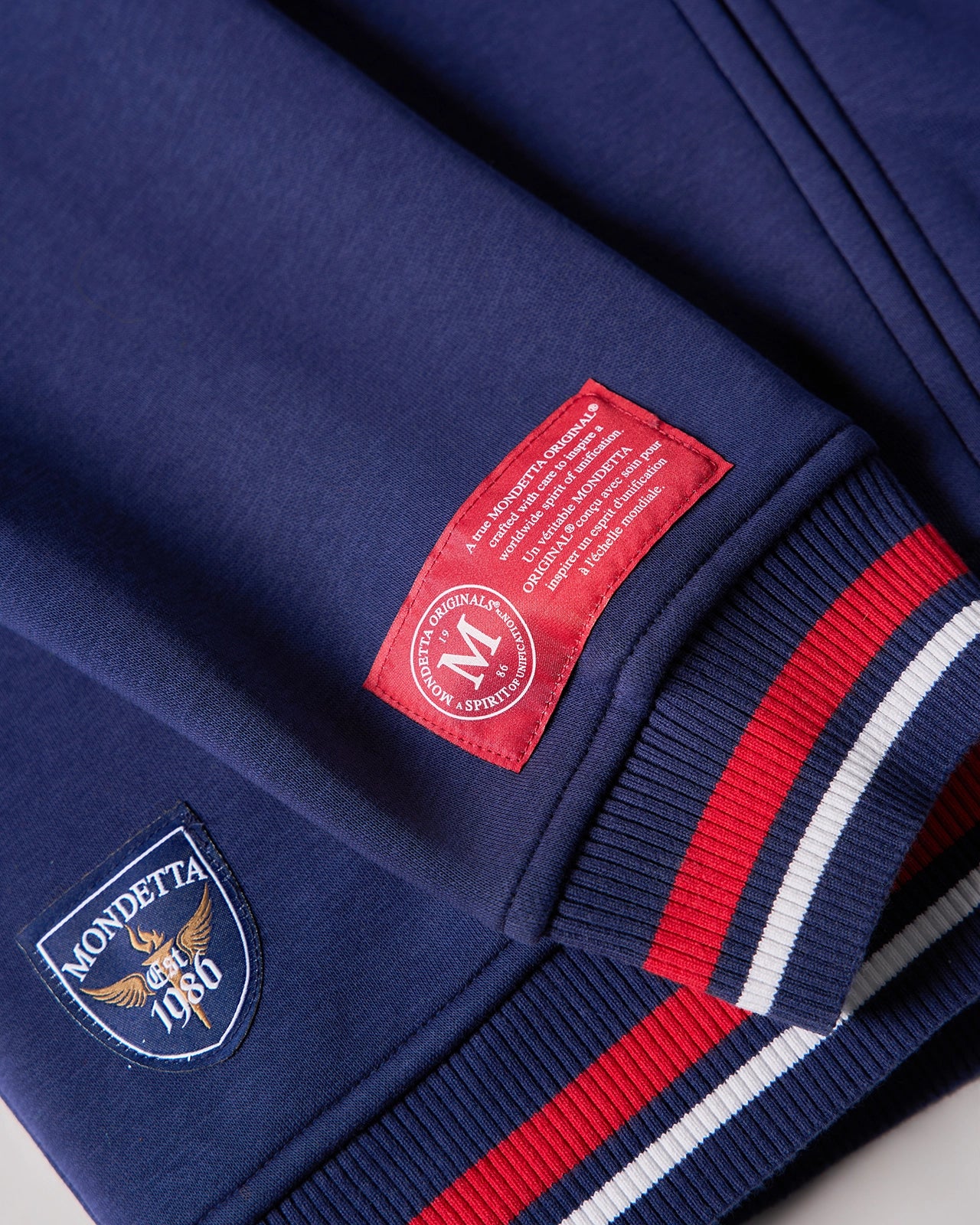 The Pitch World Jacket - Pitch Navy/France
