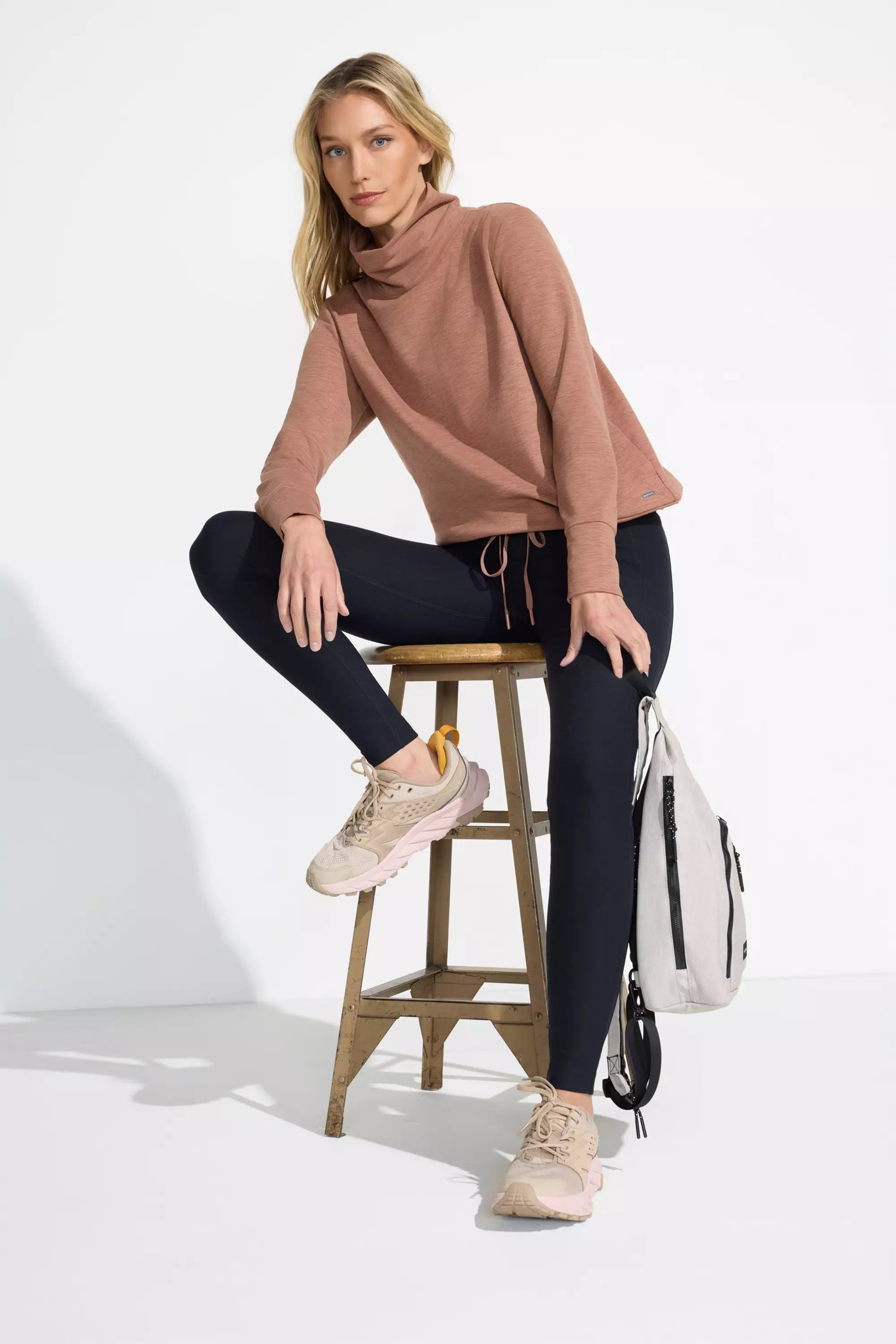 Women’s Space Dye Pullover Top - Brown Combo