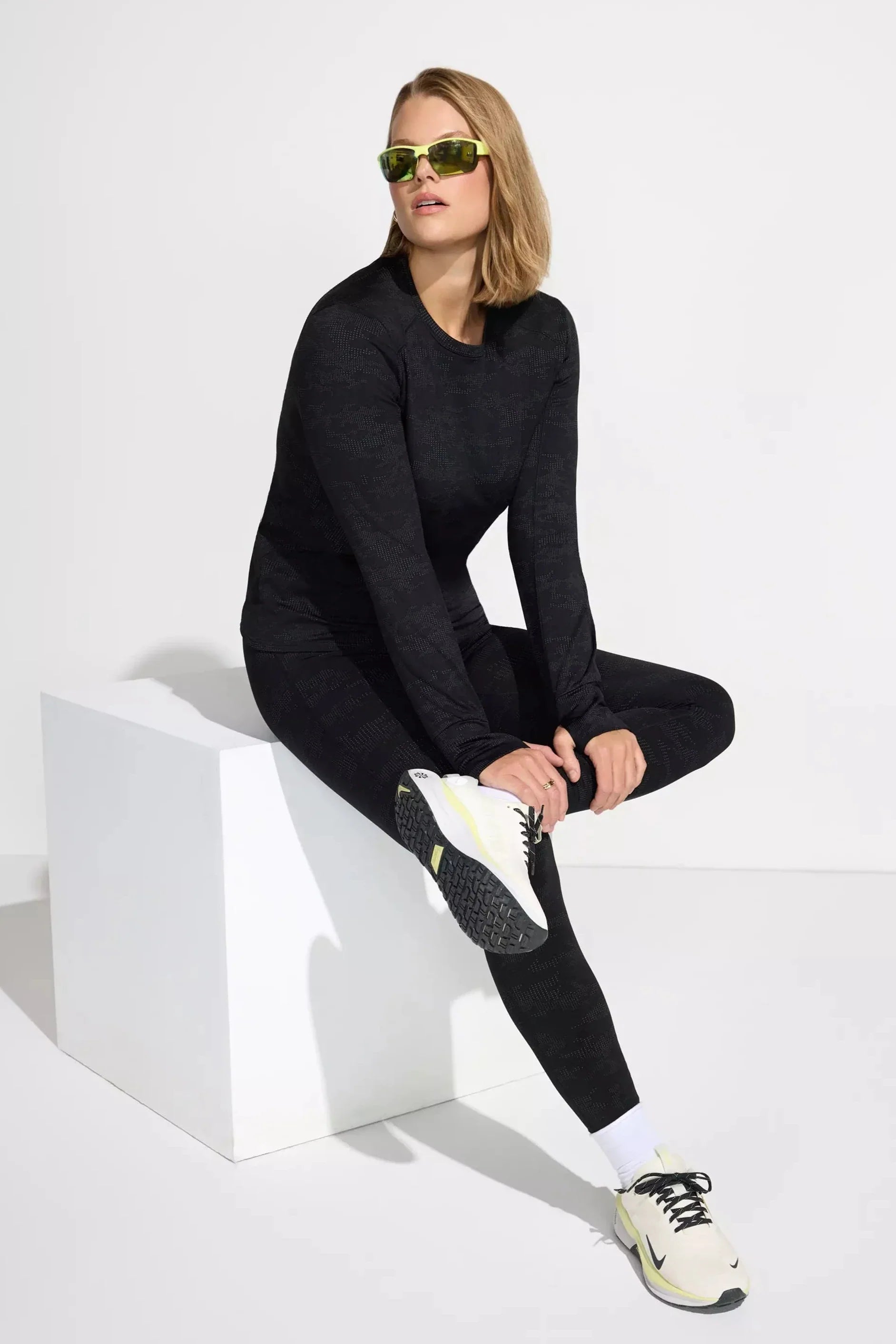 Womens Relaxed Reflective Cold Gear Top - Reflective Black Camo