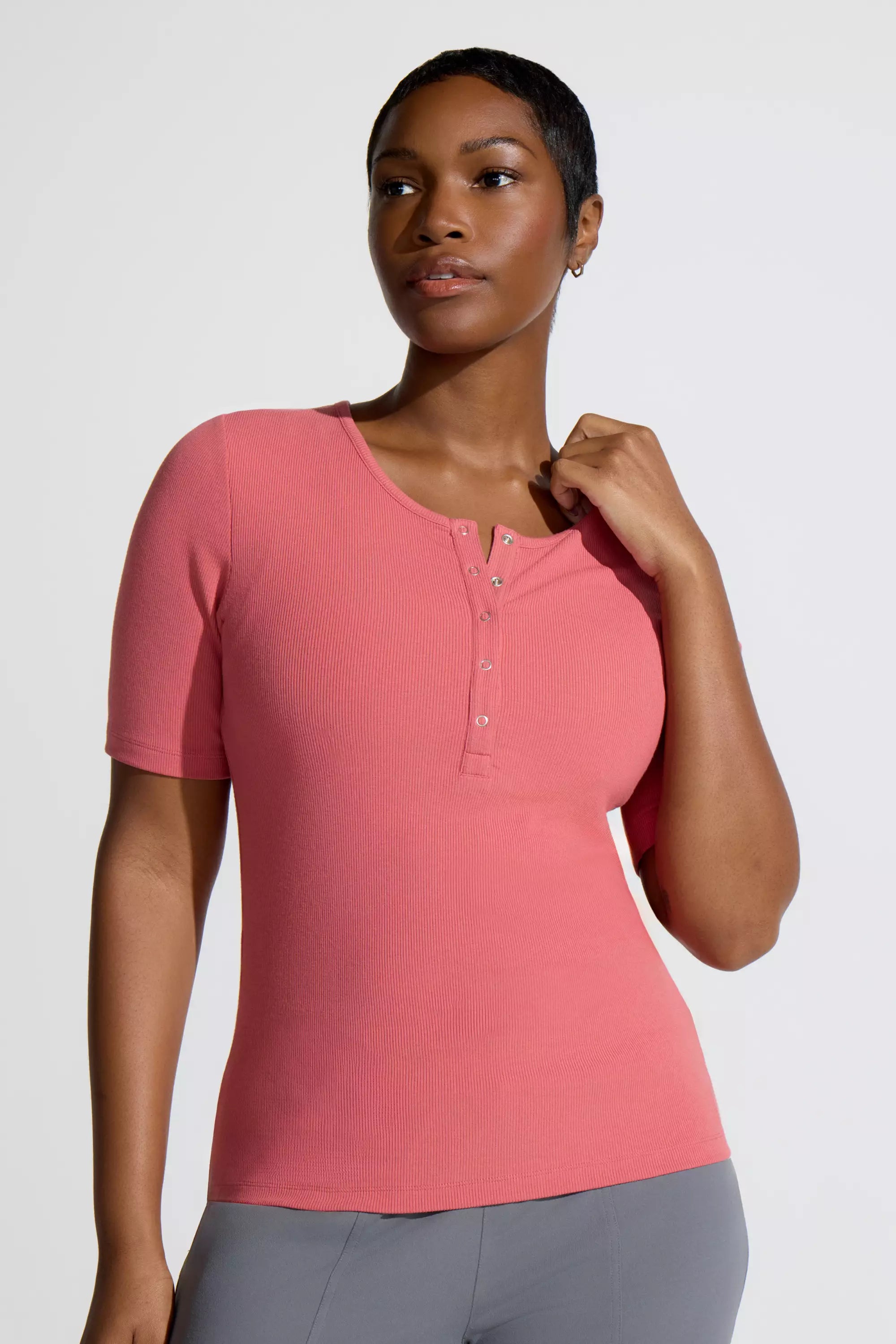 Women’s Short Sleeve Tee - Mineral Red