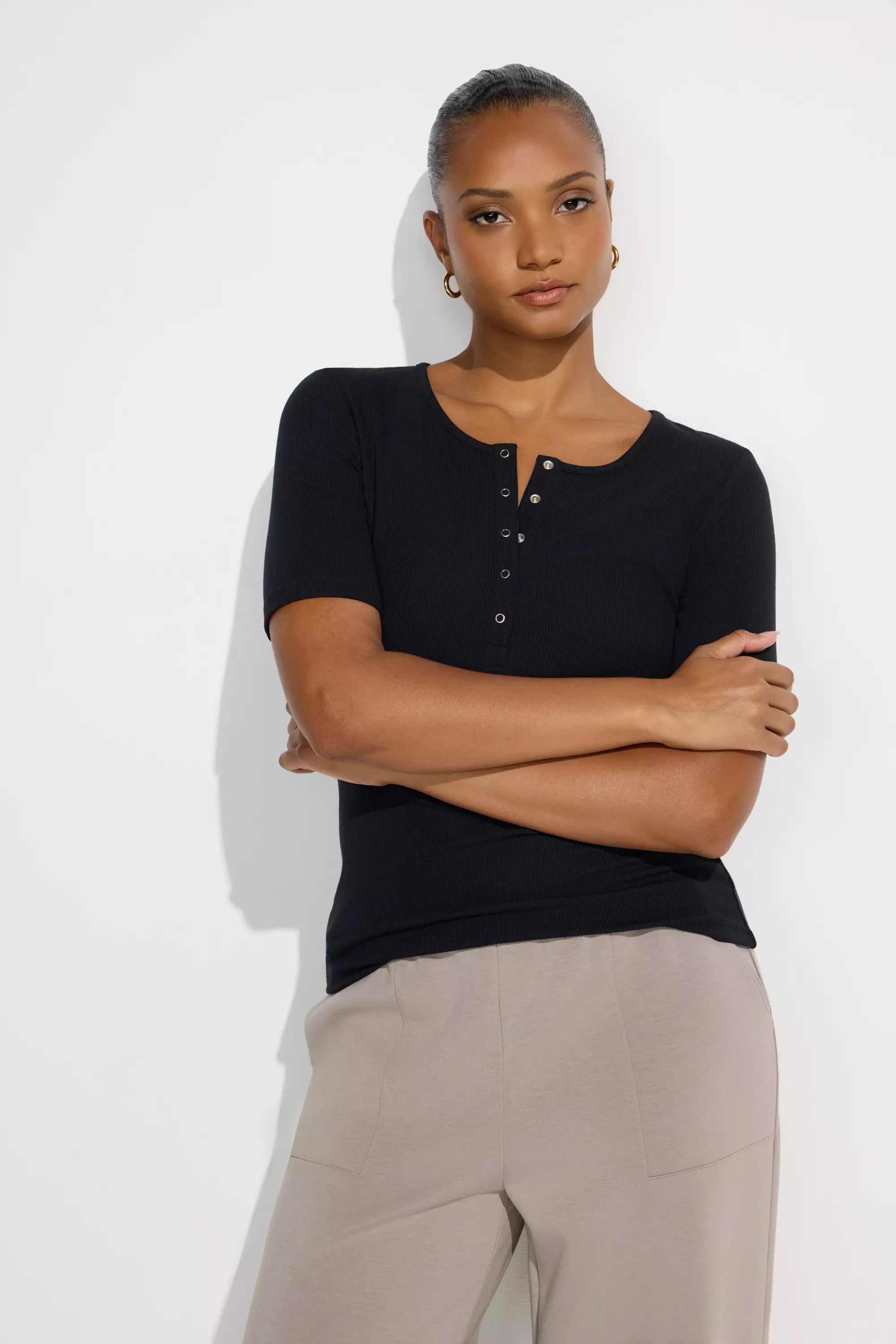 Women’s Short Sleeve Tee - Black
