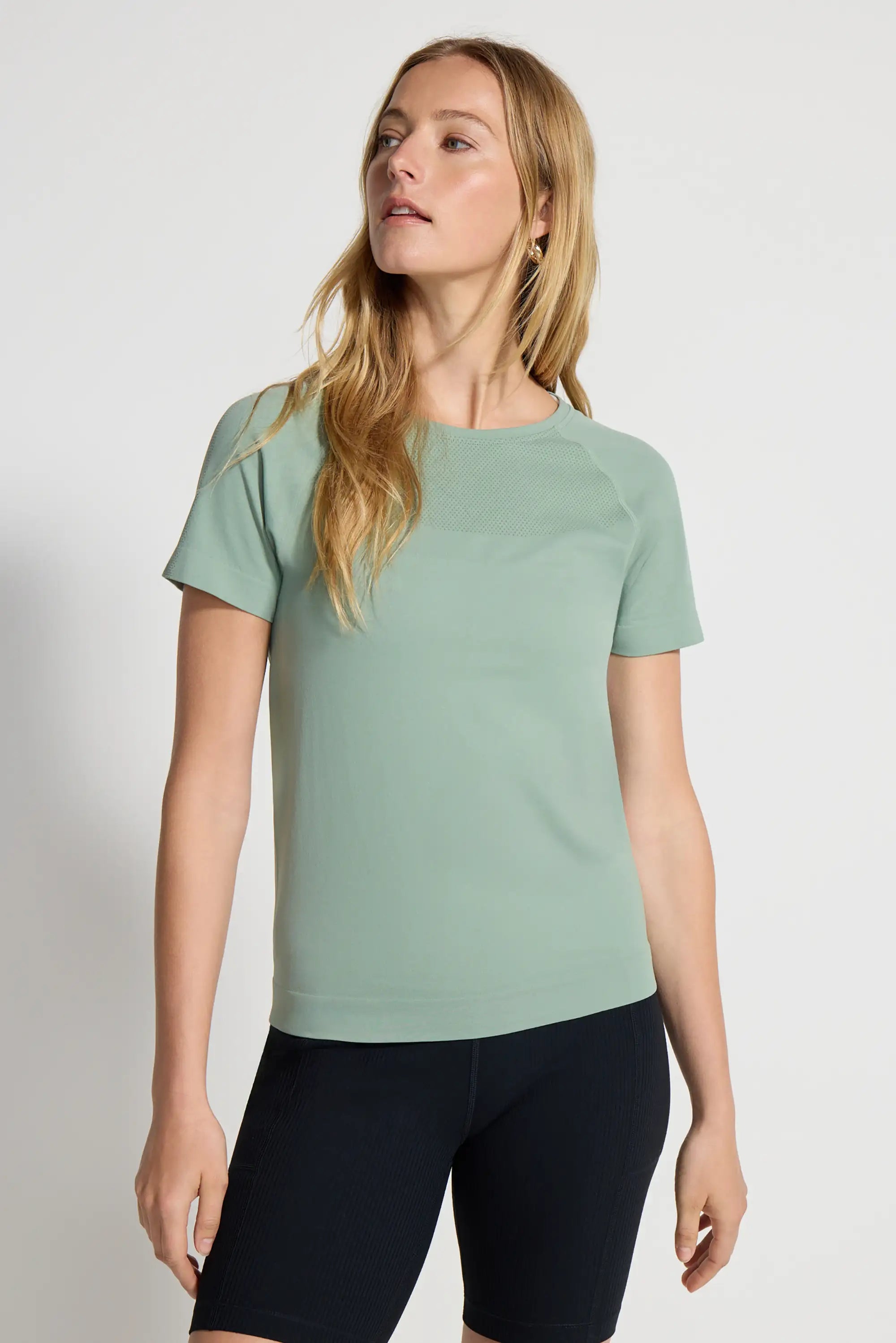 Women's Seamless Short Sleeve Tee - Green
