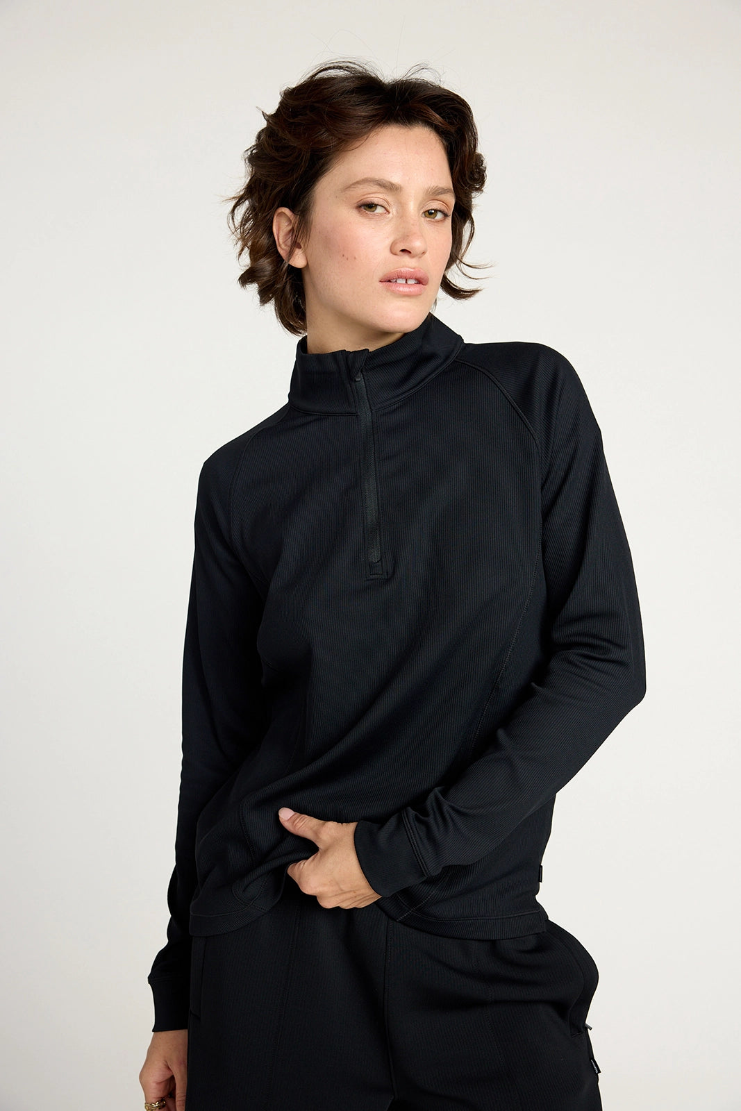 The Active Ribbed GRS Certified Recycled Nylon 1/4 Zip - Black