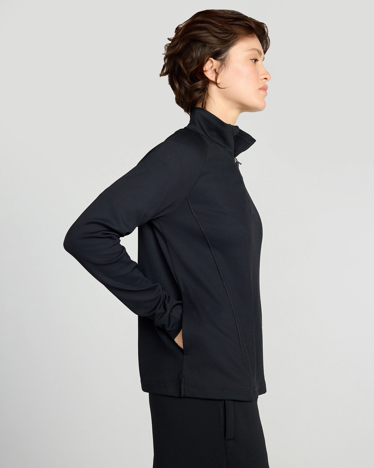 The Active Ribbed GRS Certified Recycled Nylon 1/4 Zip - Black