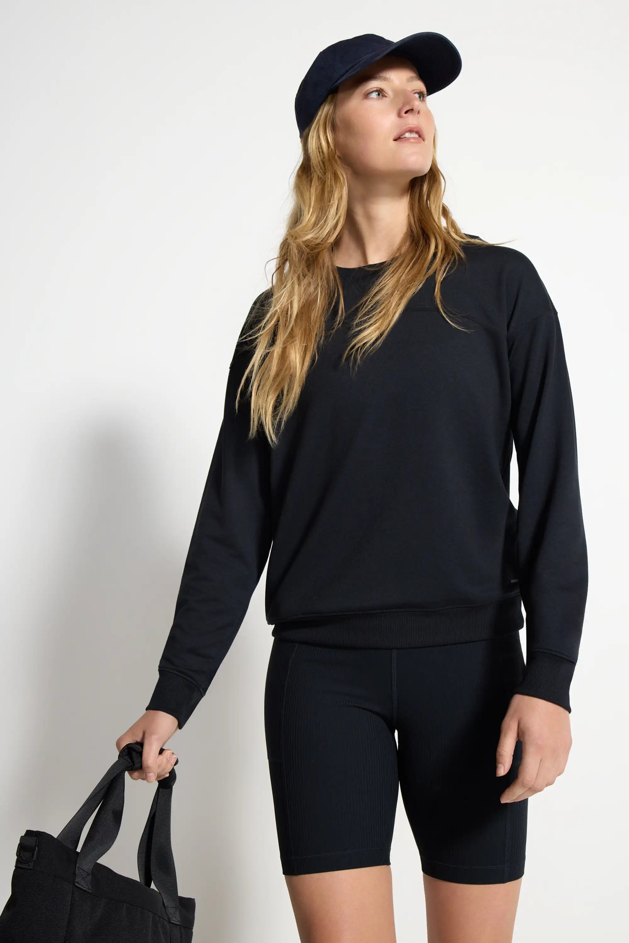 Women's Pullover Top - Black