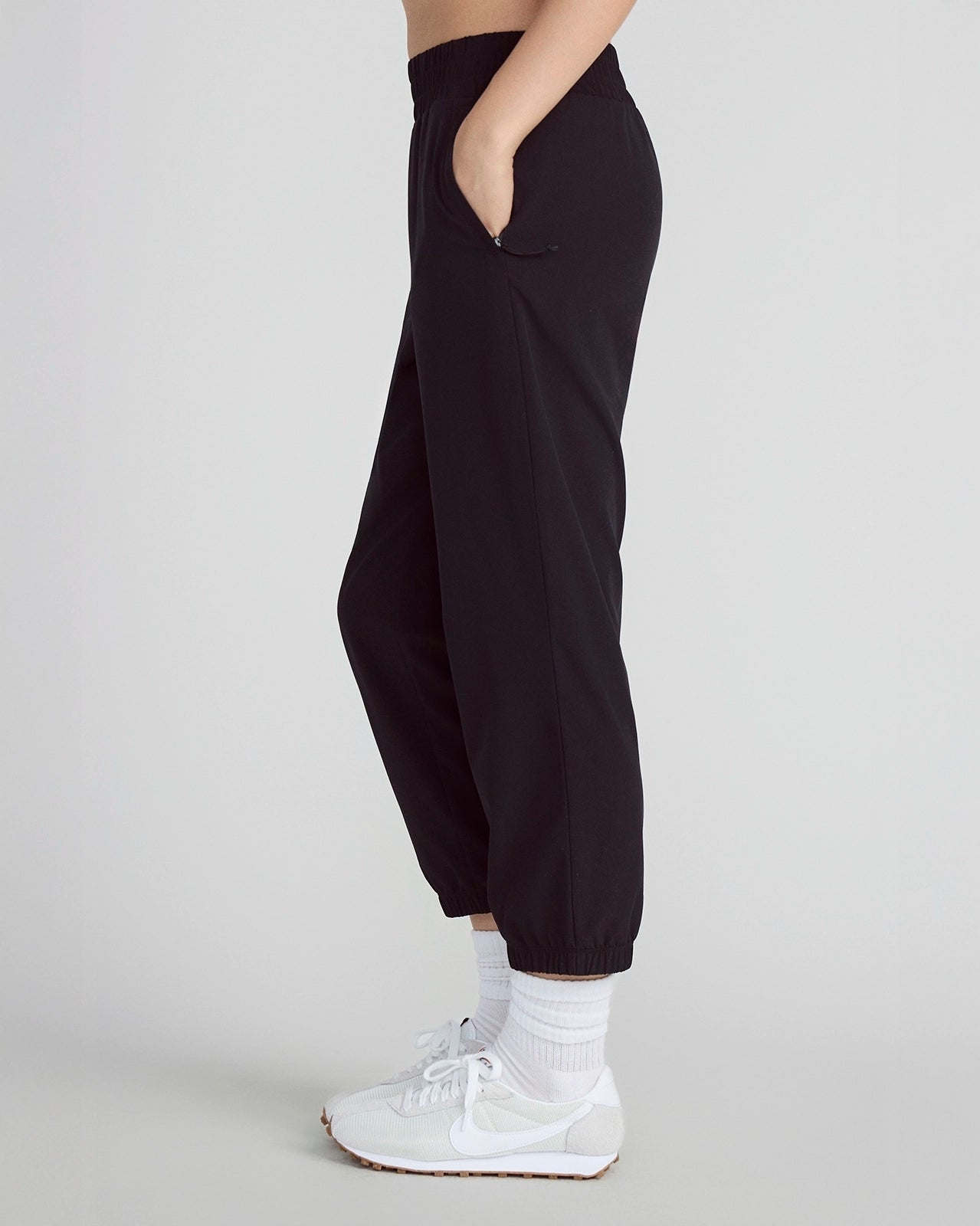 The Light Stretch GRS Certified Recycled Polyester Jogger - Black