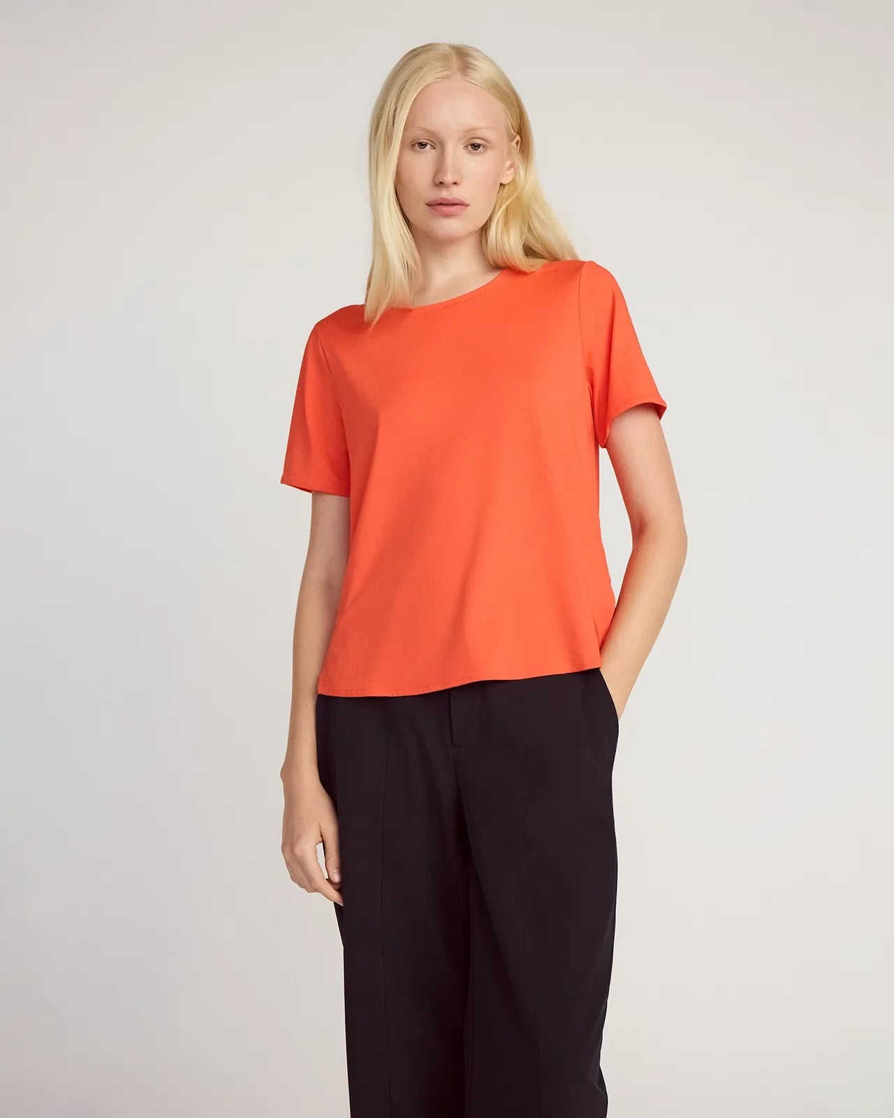 The Active Stretch GRS Certified Recycled Nylon Side Slits Tee - Cherry Tomato