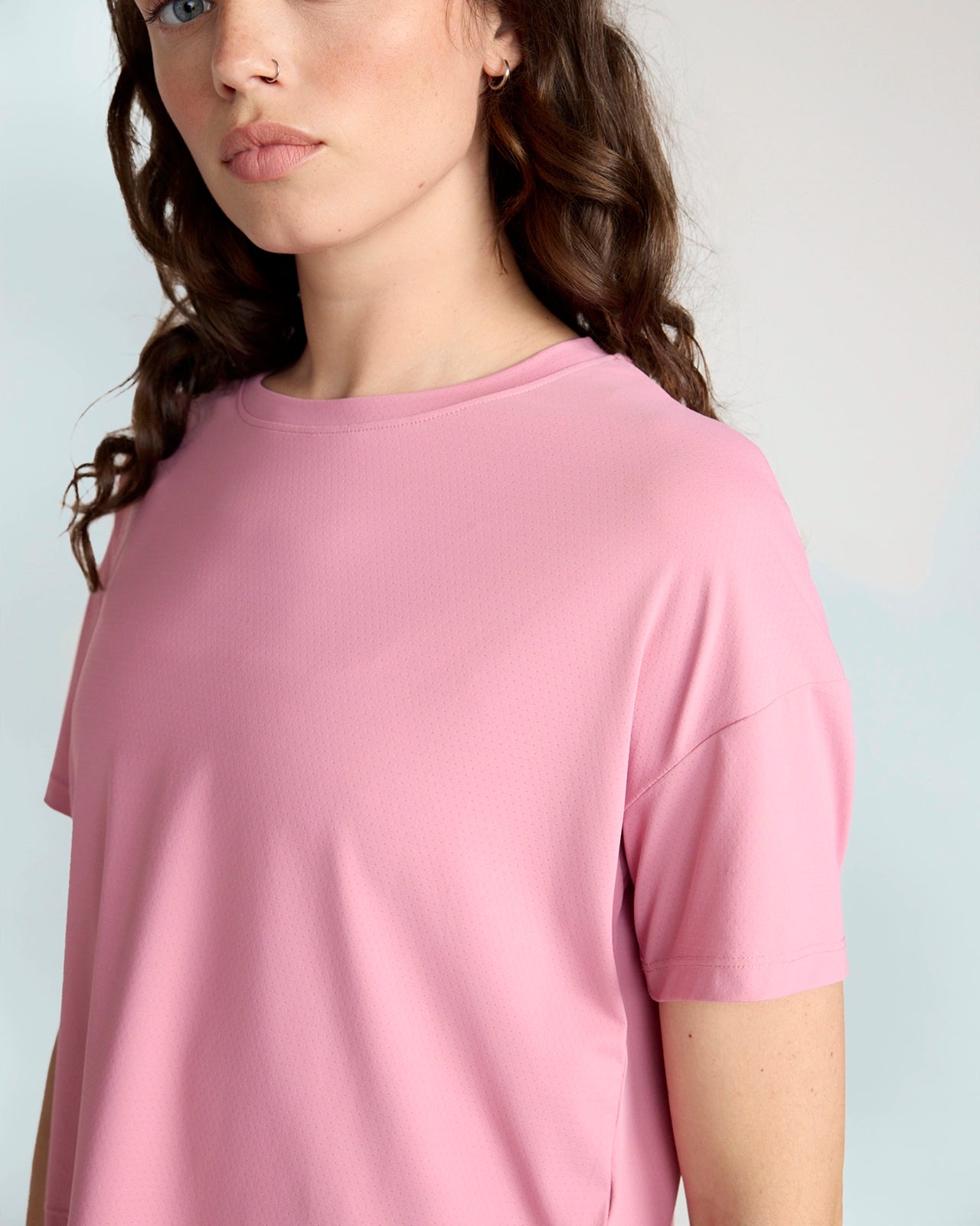 The Breathable GRS Certified Recycled Nylon Mesh Cropped Tee - Polignac Pink