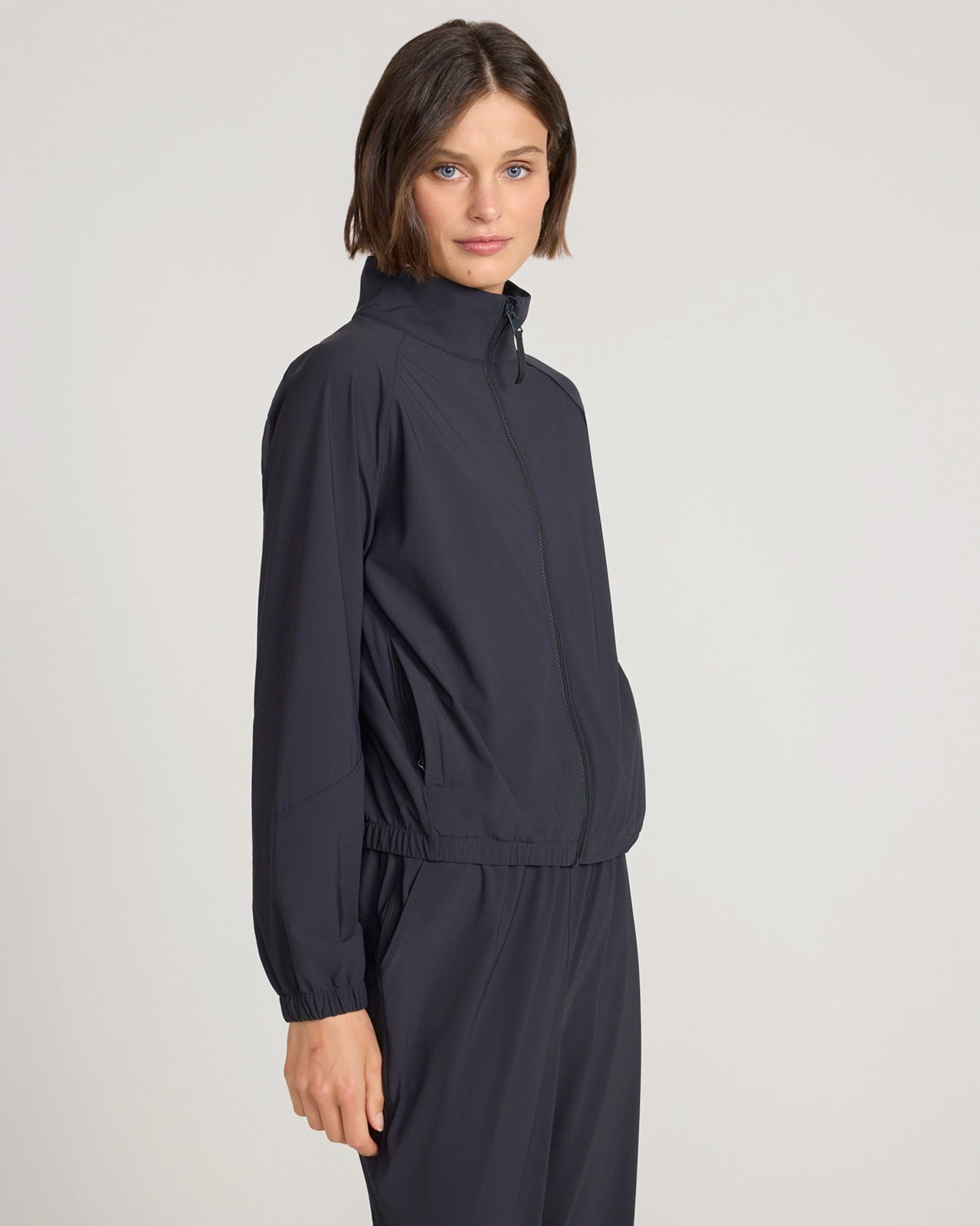 The Active Tricot Jacket with Piping - Black