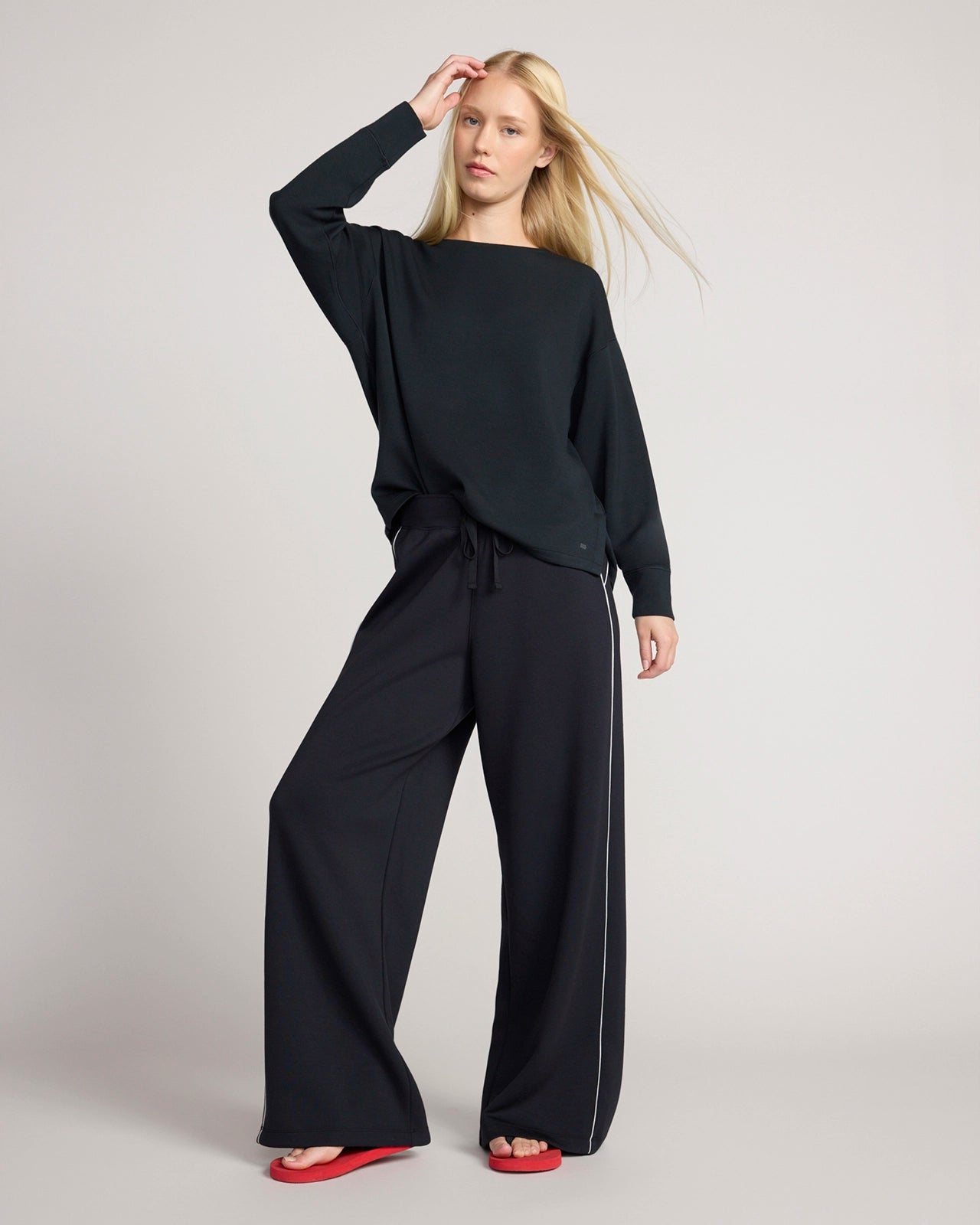 The Soft Luxe Tech Fleece Top - Jet Black