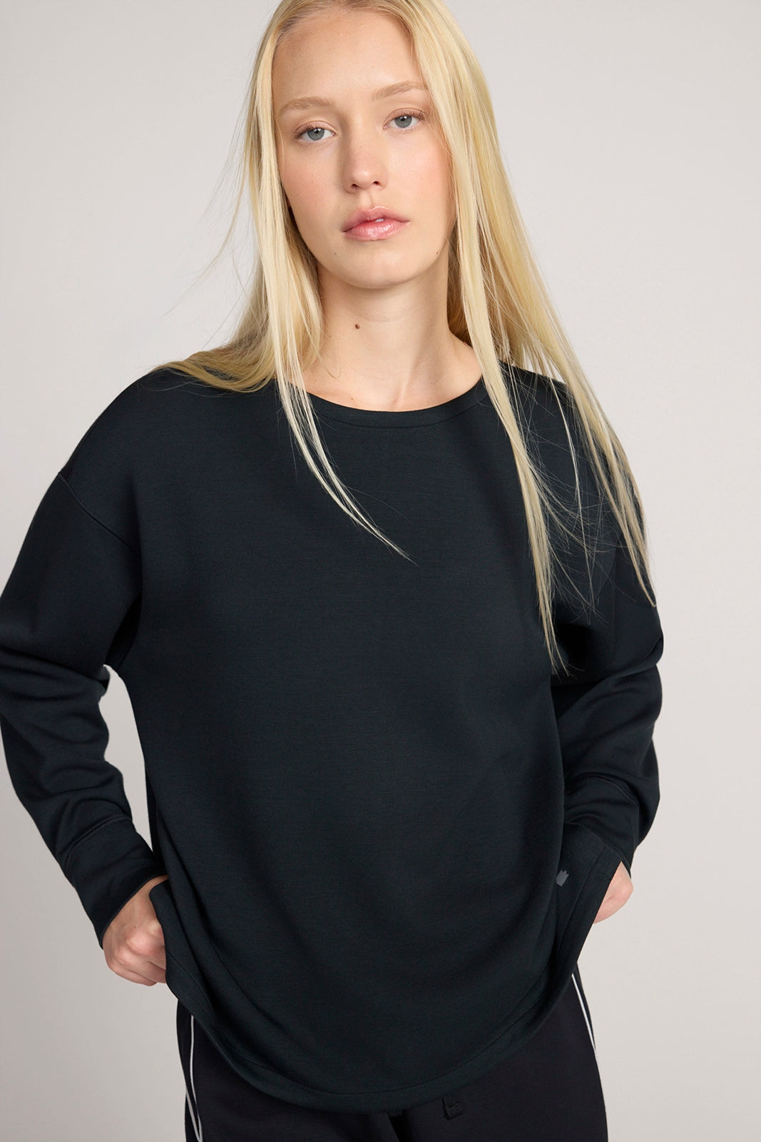 The Soft Luxe Tech Fleece Top - Jet Black
