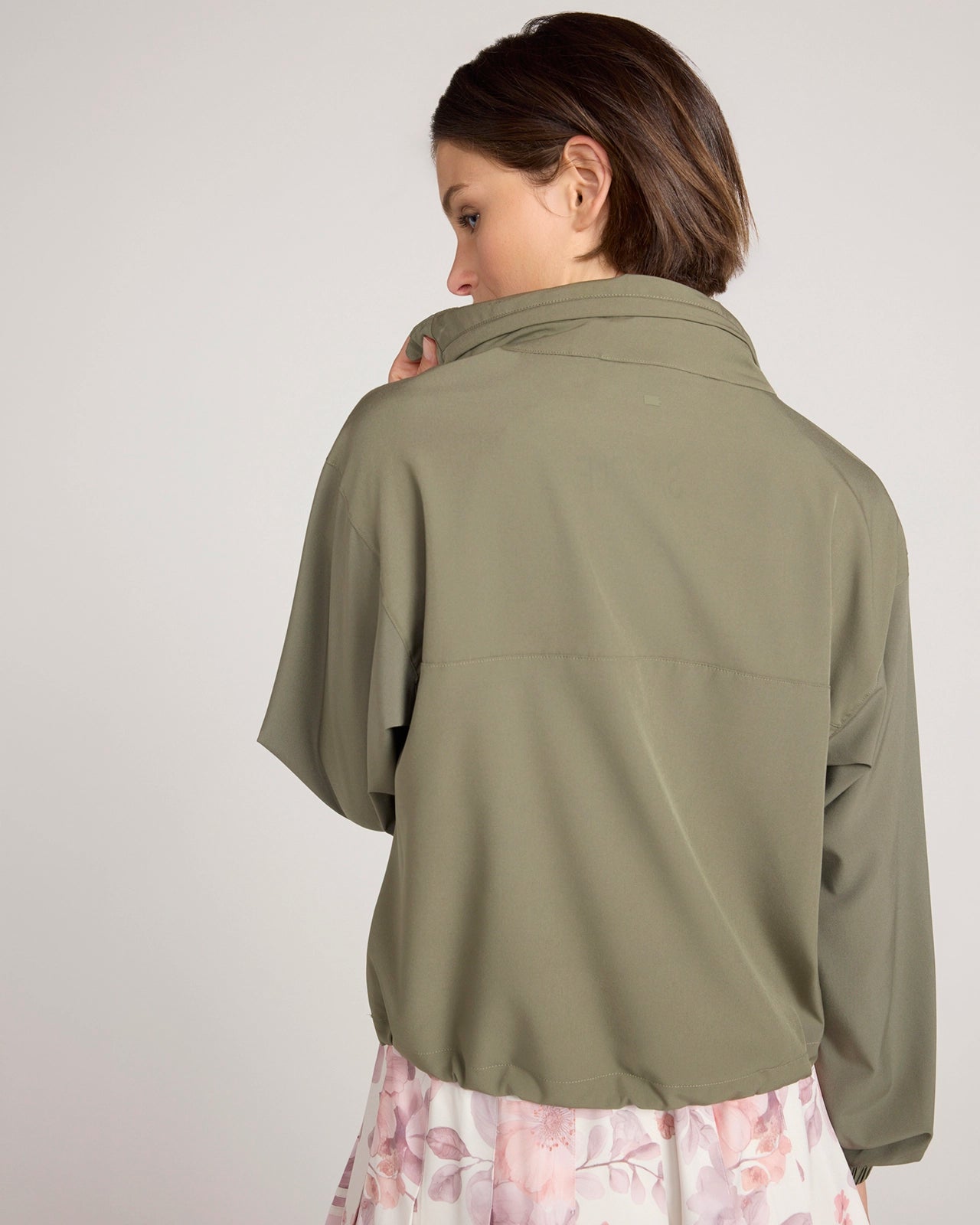 The Stretch Lightweight Run Popover Jacket - Dusty Olive