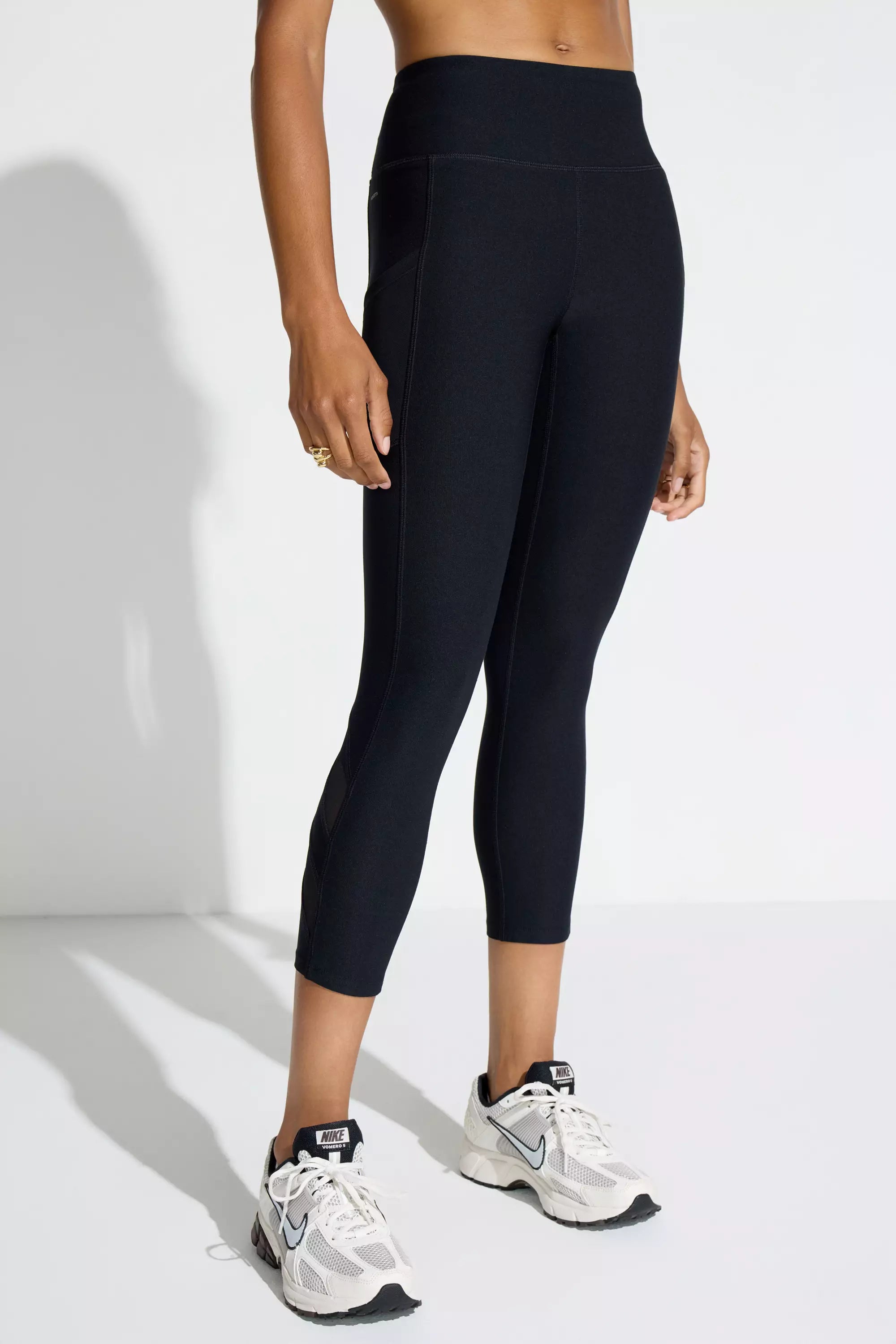 Mesh capri leggings hotsell