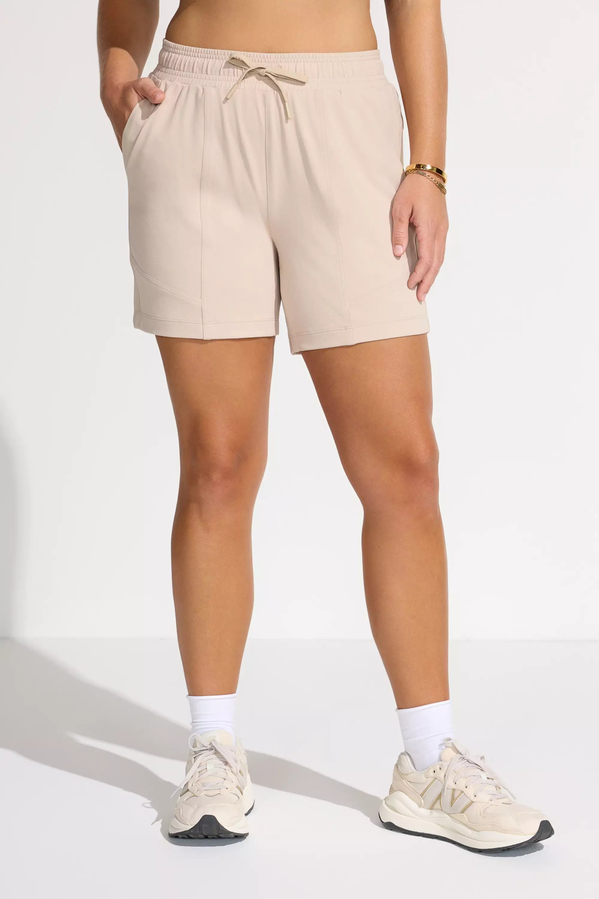 Women’s Active Short - Sand