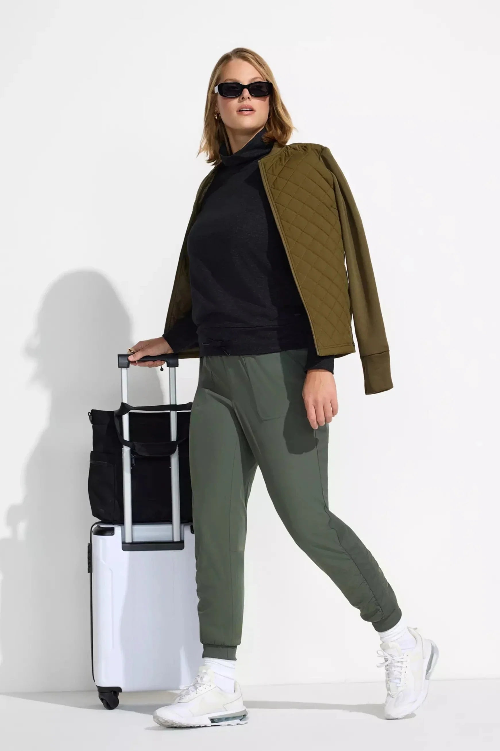 Women’s Woven Ruched Pant - Green