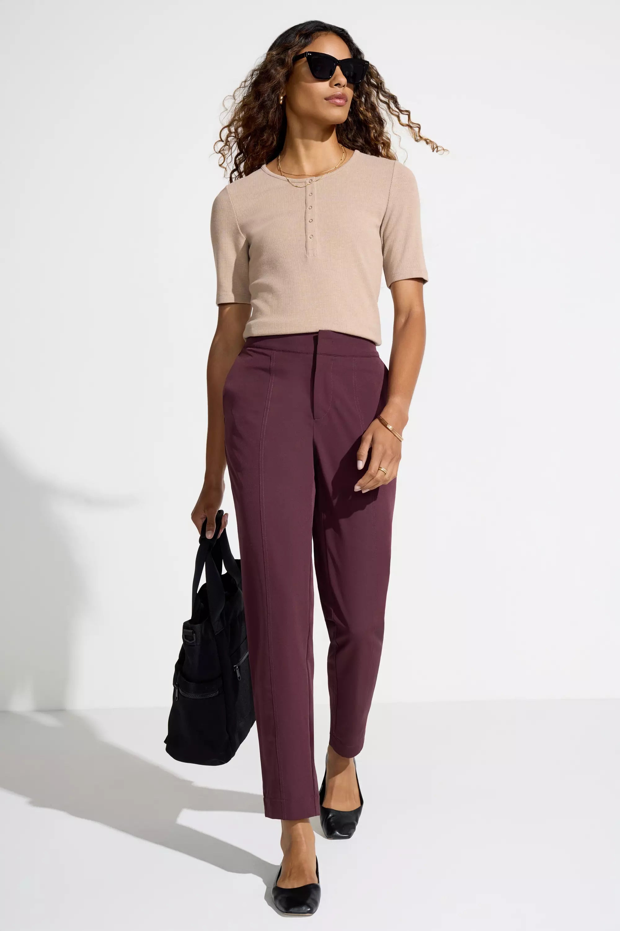 Women’s Woven Travel Pant