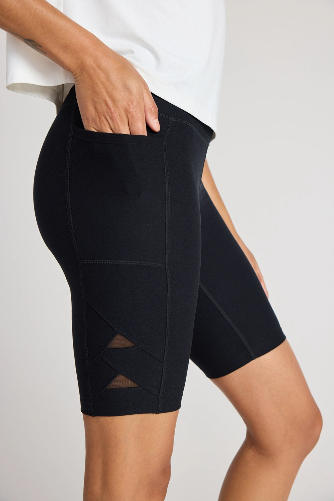 The Active GRS Certified Recycled Poly Triangle Mesh Insert Biker Short - Black