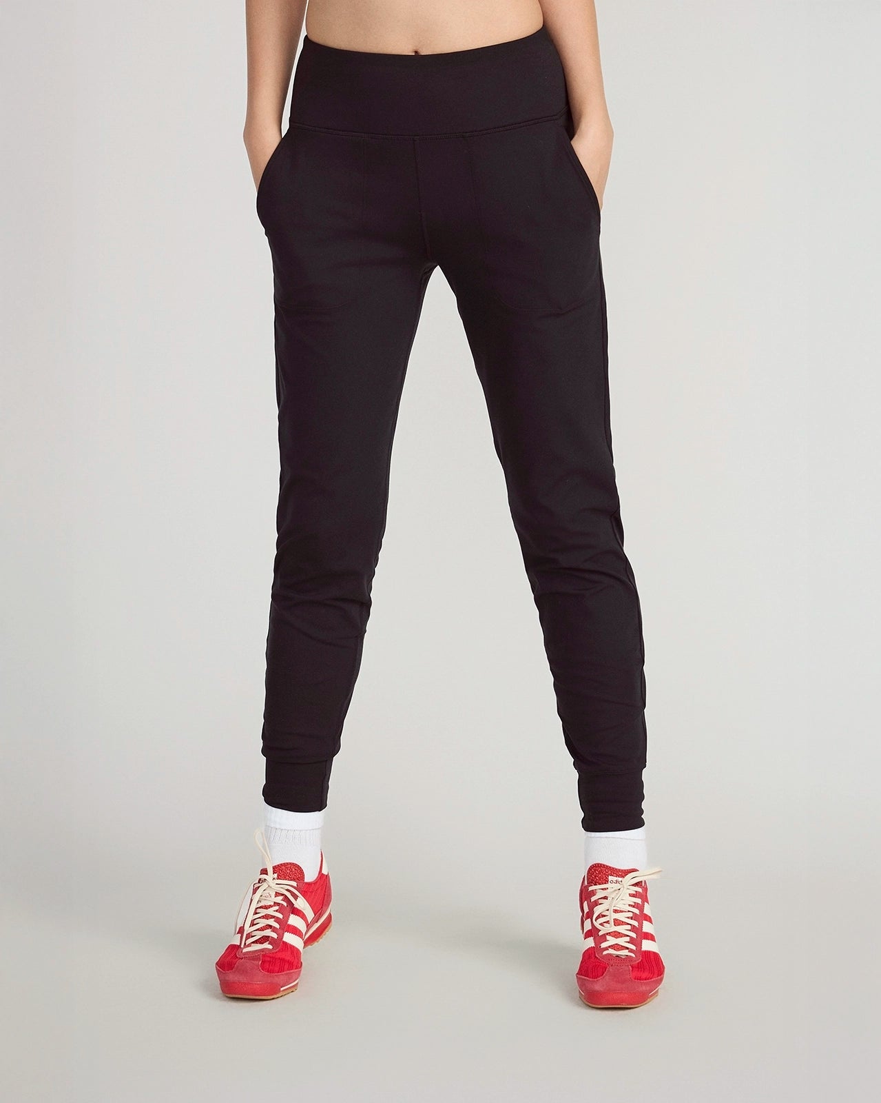 The Soft Stretch GRS Certified Recycled Polyester Jogger - Black