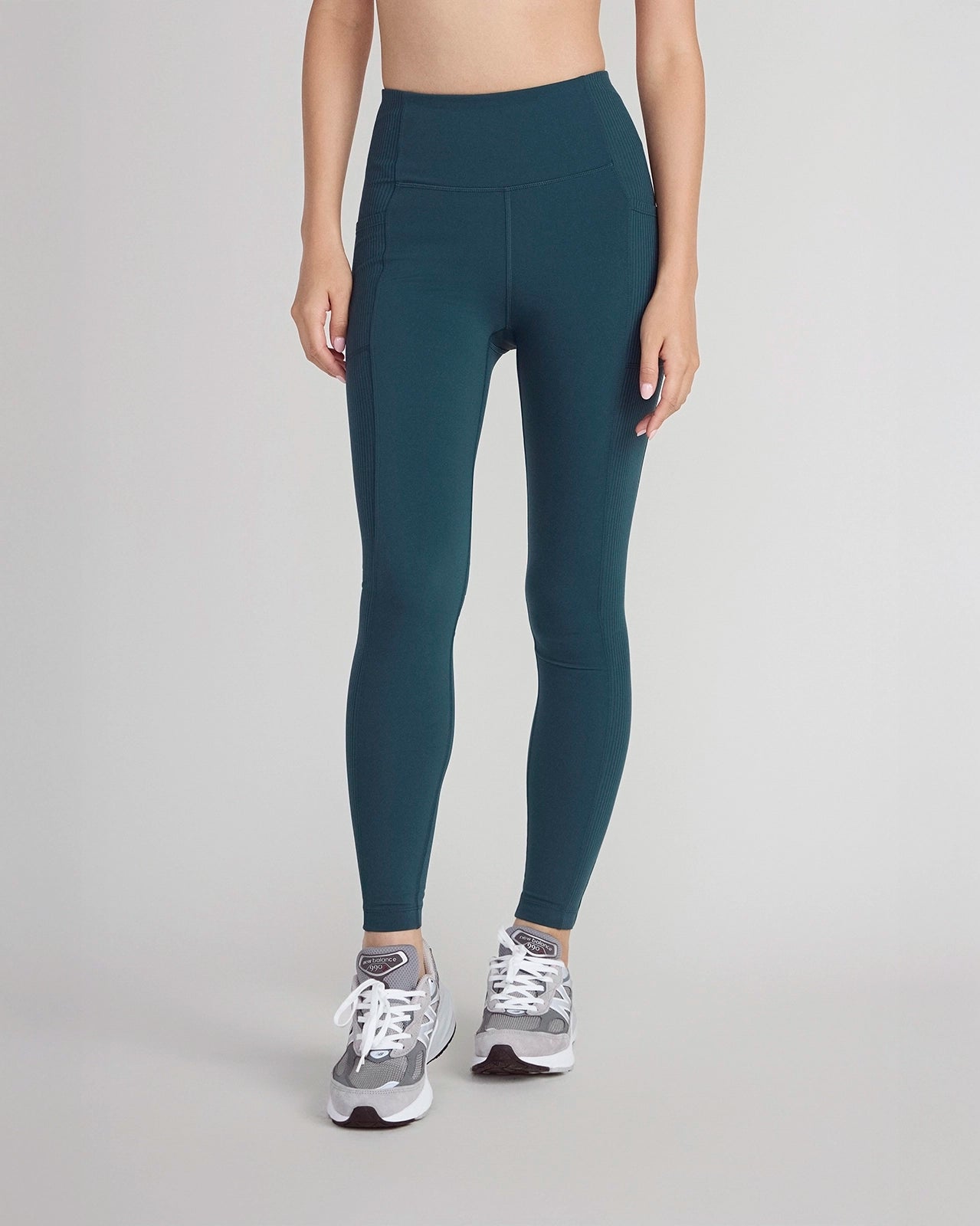 The Active Stretch GRS Certified Recycled Nylon Piping Detail Legging - Green