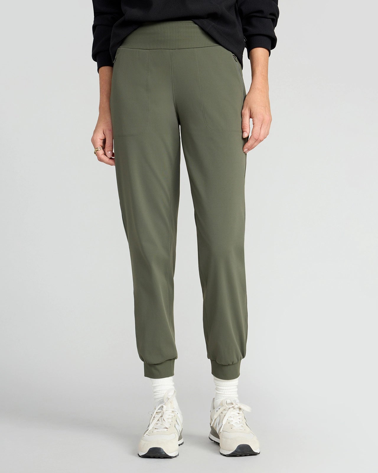 The Buttery Soft GRS Certified Recycled Nylon Mixed Media Jogger - Kambaba Green