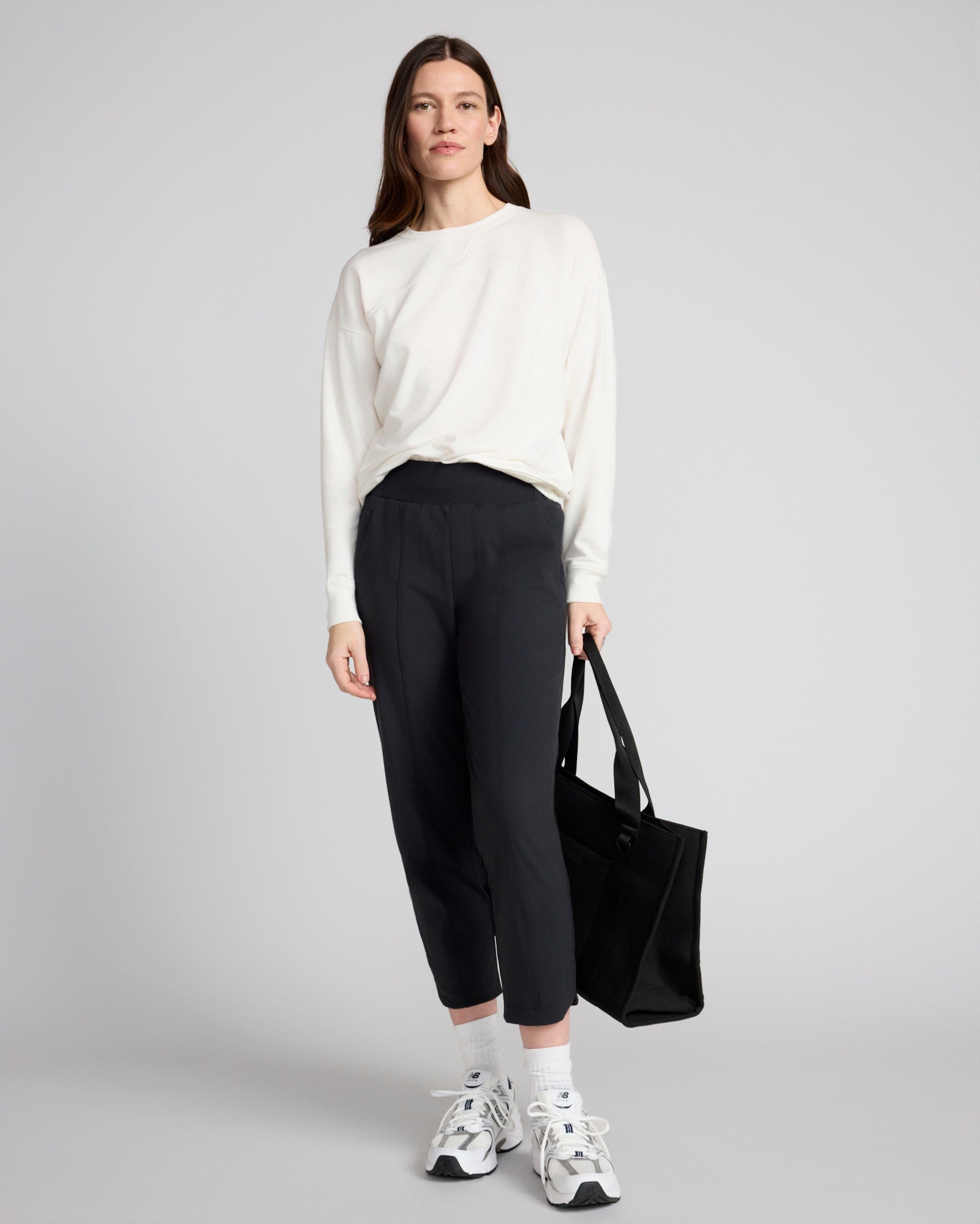 The Soft Stretch Weekend Pant - Black