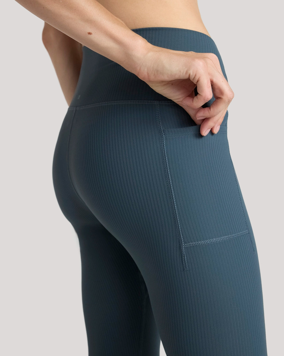 The Active Ribbed Legging - Dark Slate