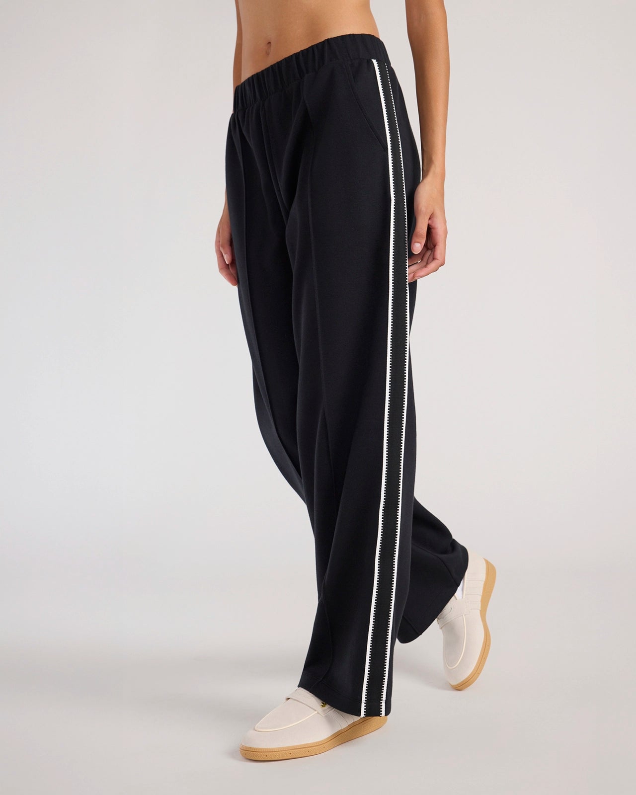 The Soft Luxe Organic Cotton Wide Leg Pant - Black