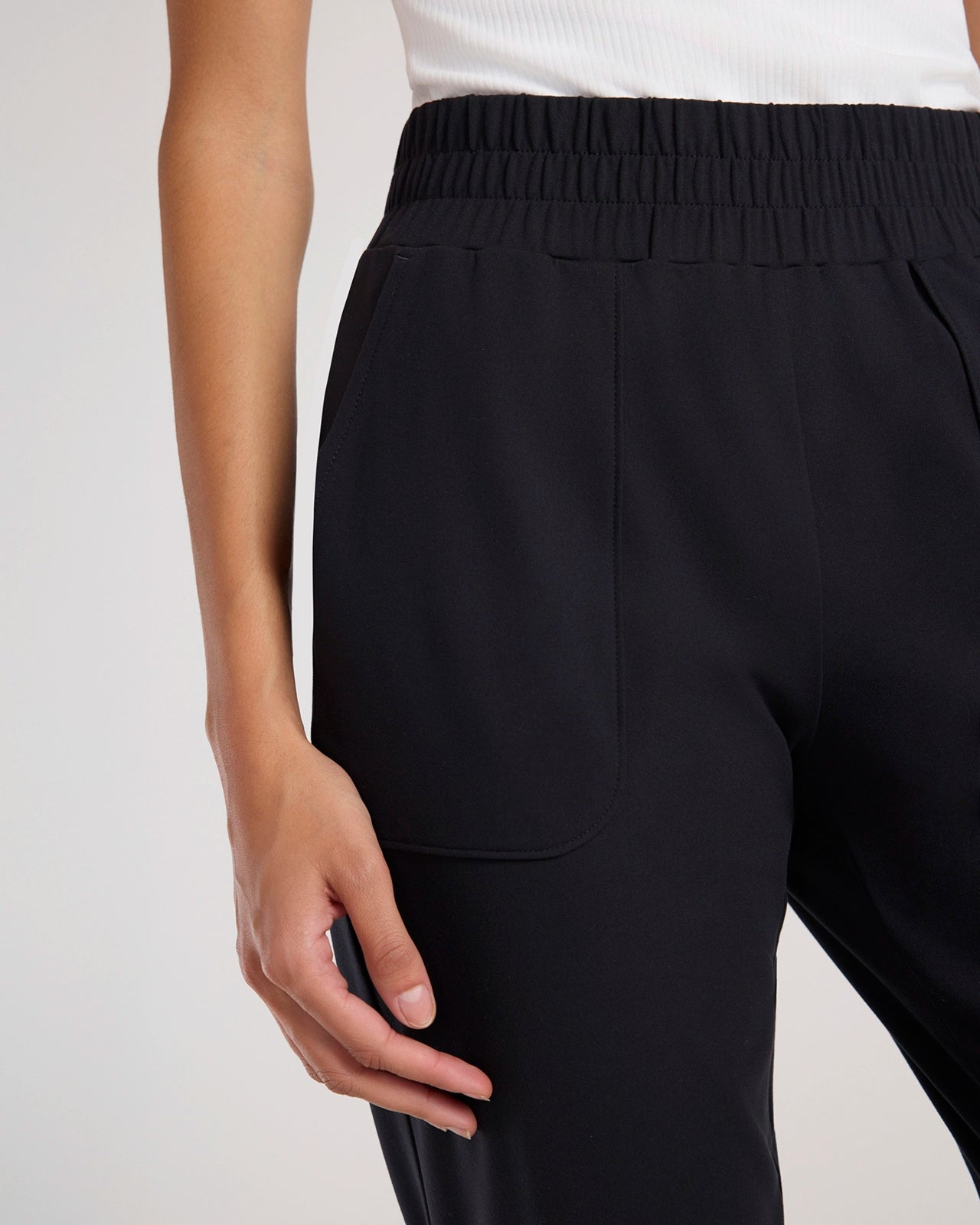 The Soft Stretch Peached Relaxed Jogger - Black