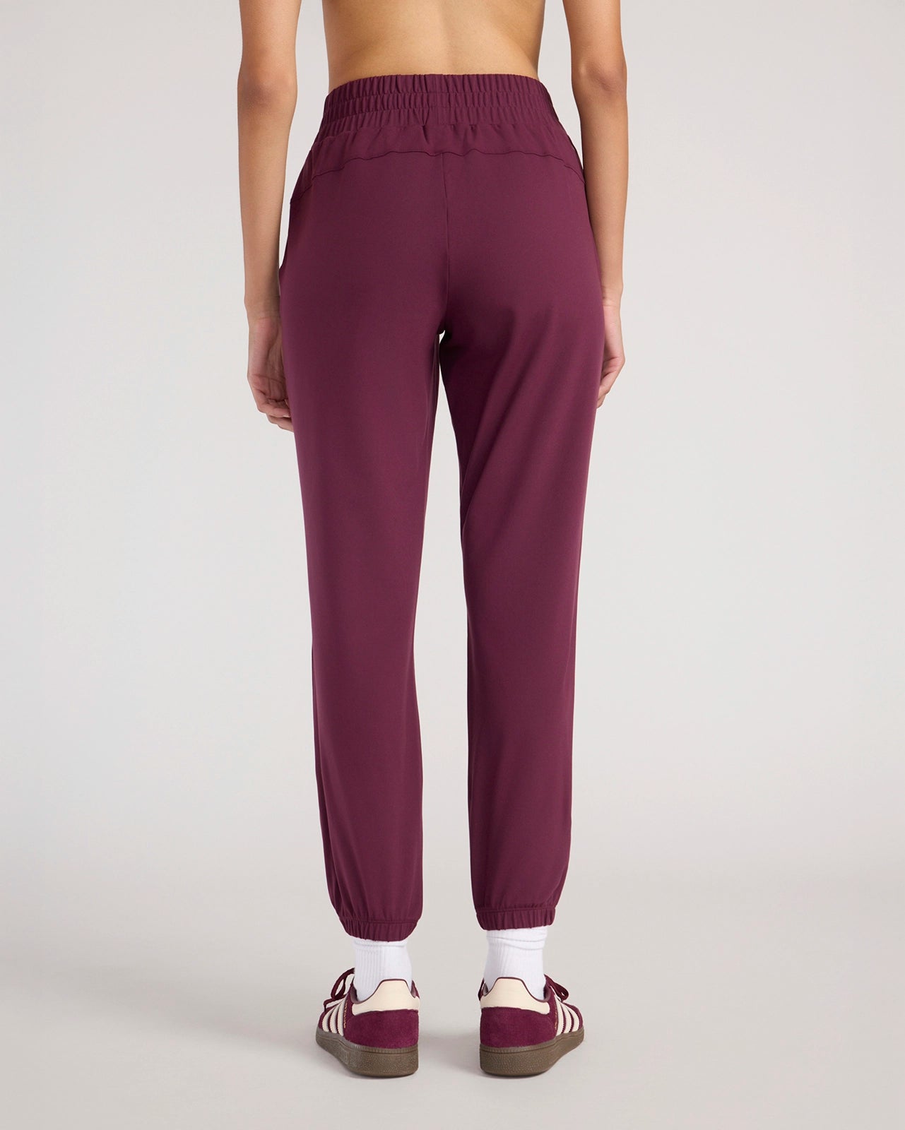The Soft Stretch Peached Relaxed Jogger - Fig Purple