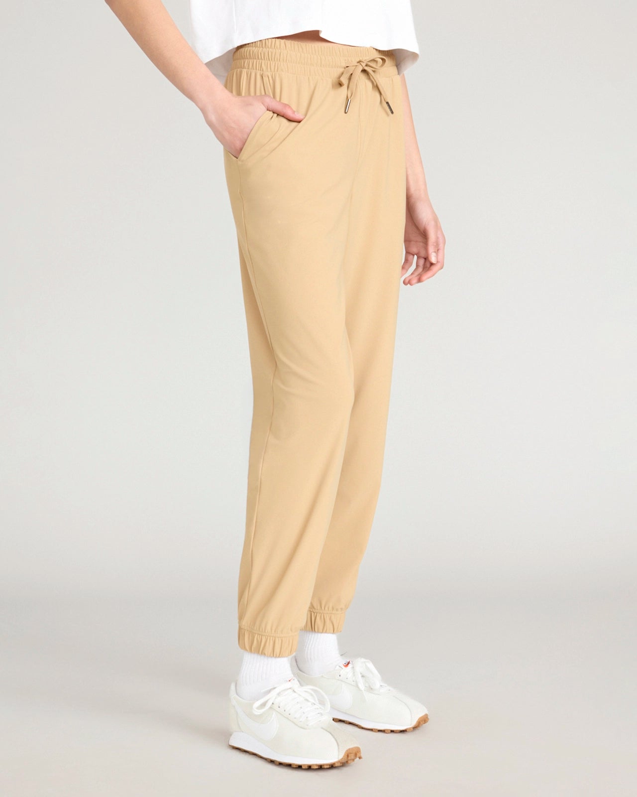 The Active GRS Certified Recycled Nylon Warp Knit Jogger - Tannin