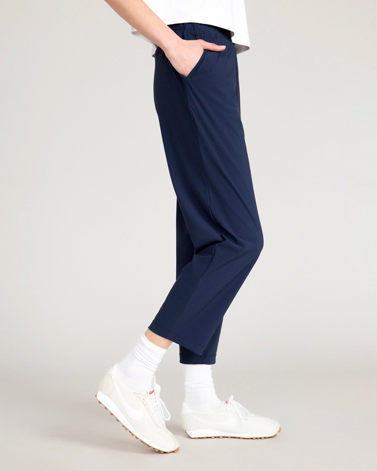 The Active Cropped Pant - Navy Blazer