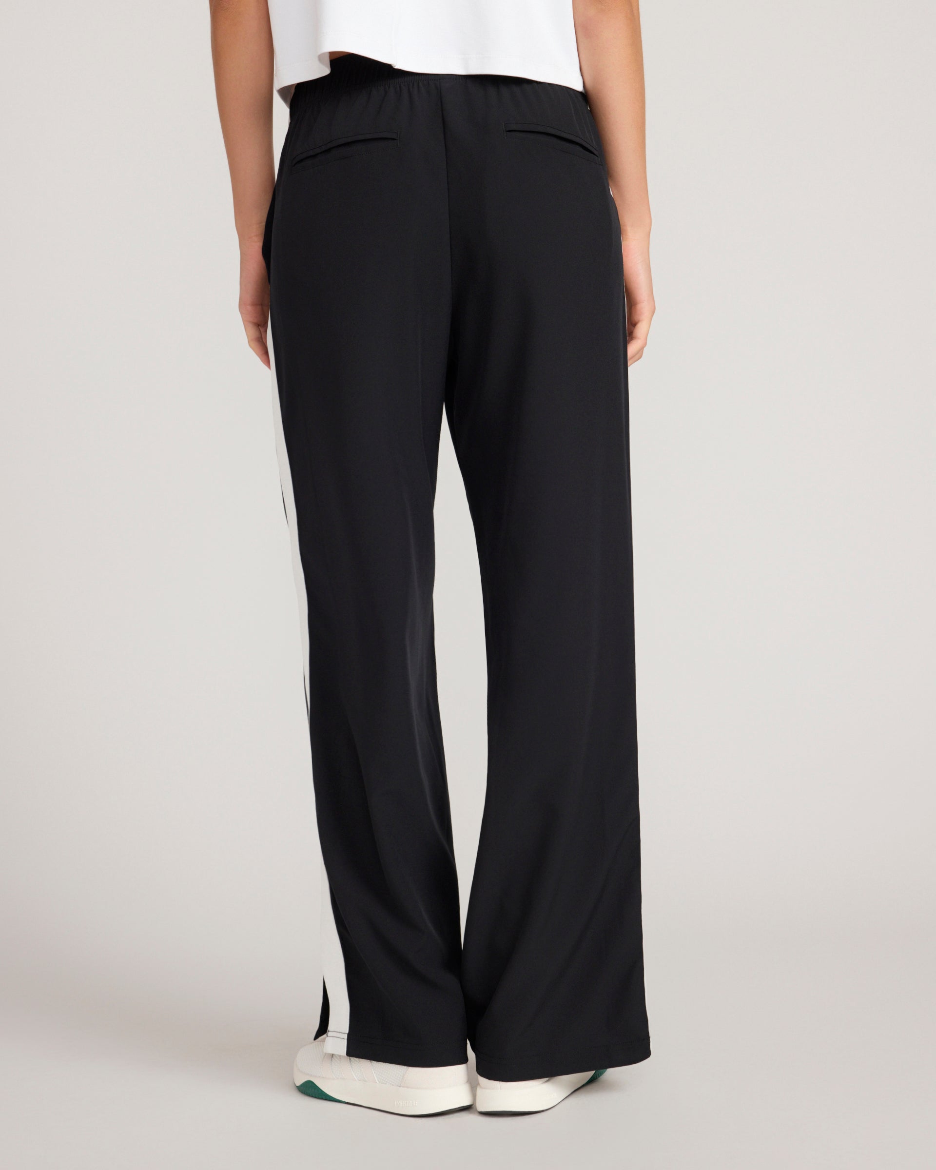 The Soft Stretch Weekender Wide Leg Pant - Black