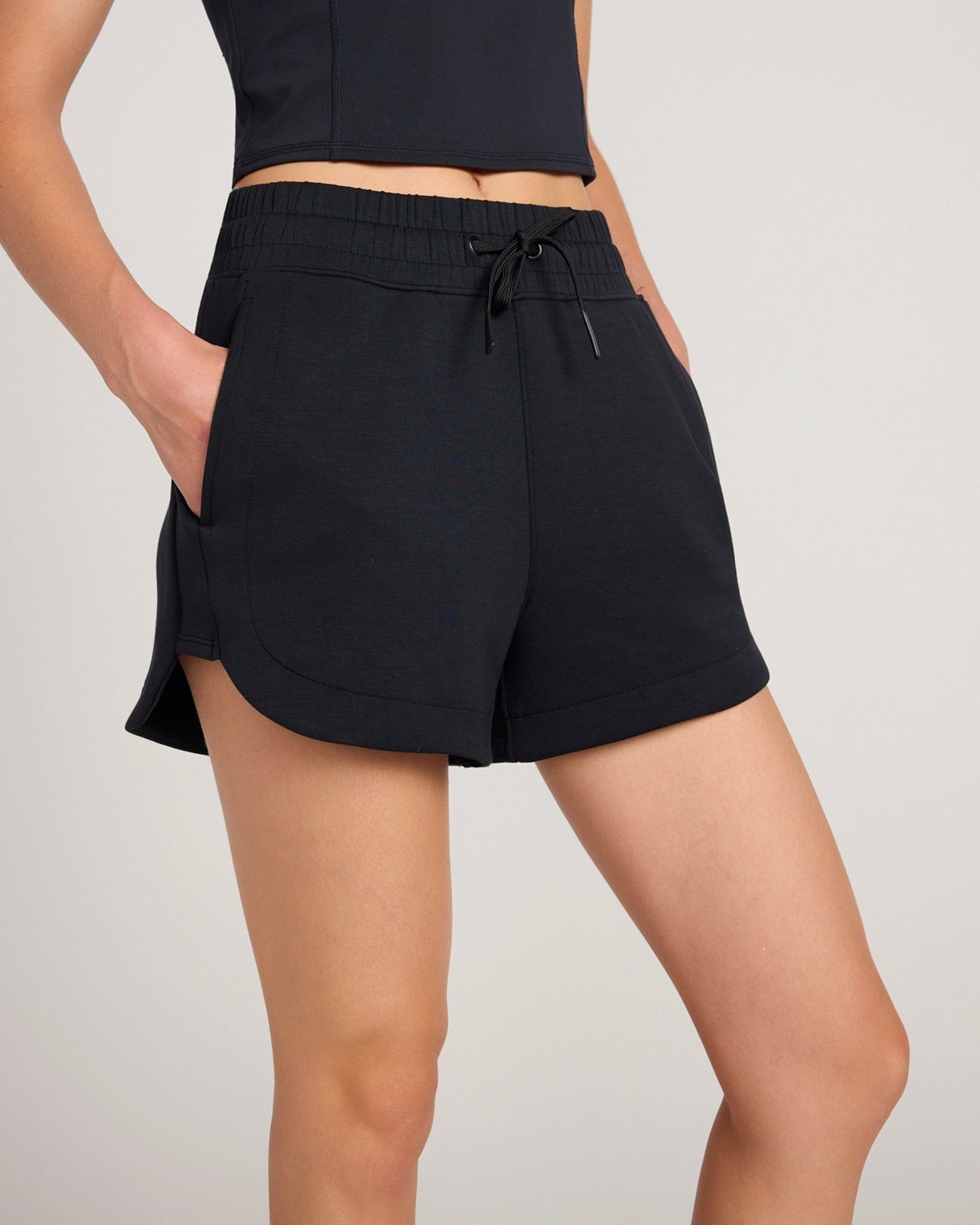 The Soft Luxe Short - Black