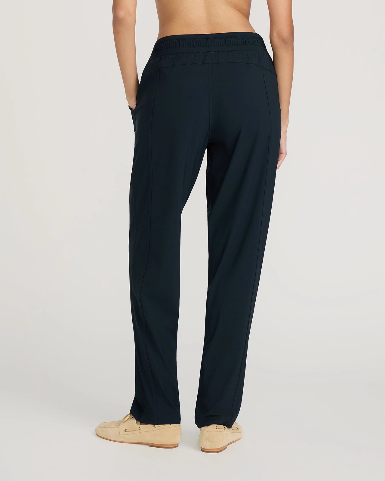 The Soft Stretch Warp Knit Cargo Pant - Black