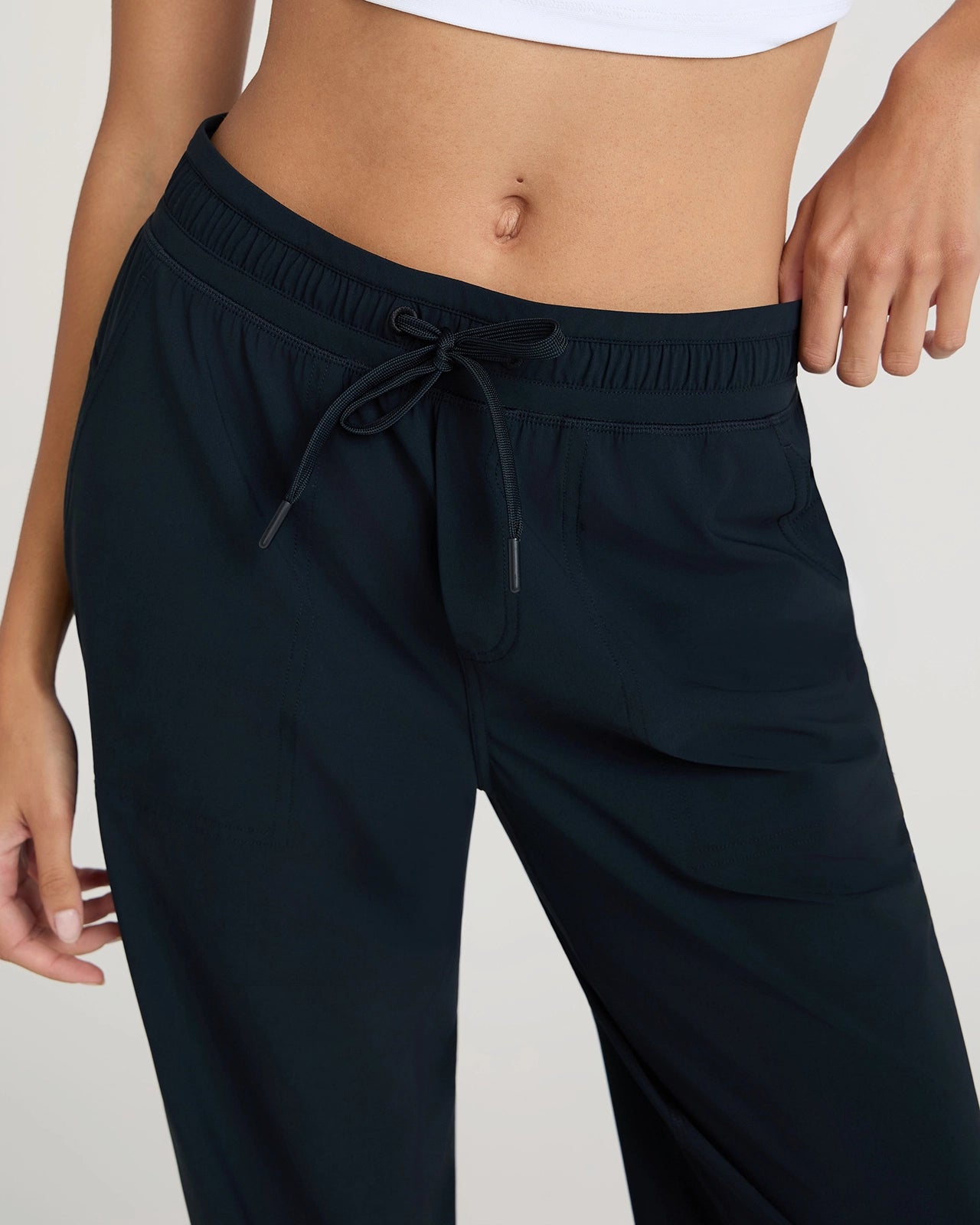 The Soft Stretch Warp Knit Cargo Pant - Black