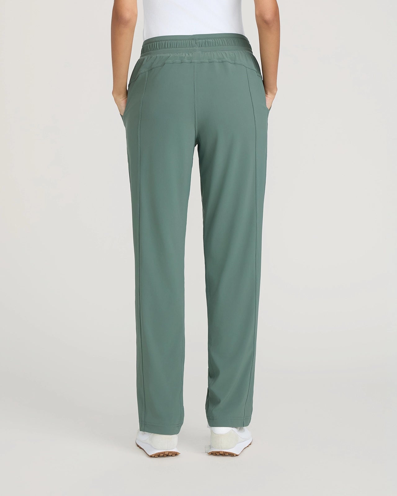 The Soft Stretch Warp Knit Cargo Pant - Green