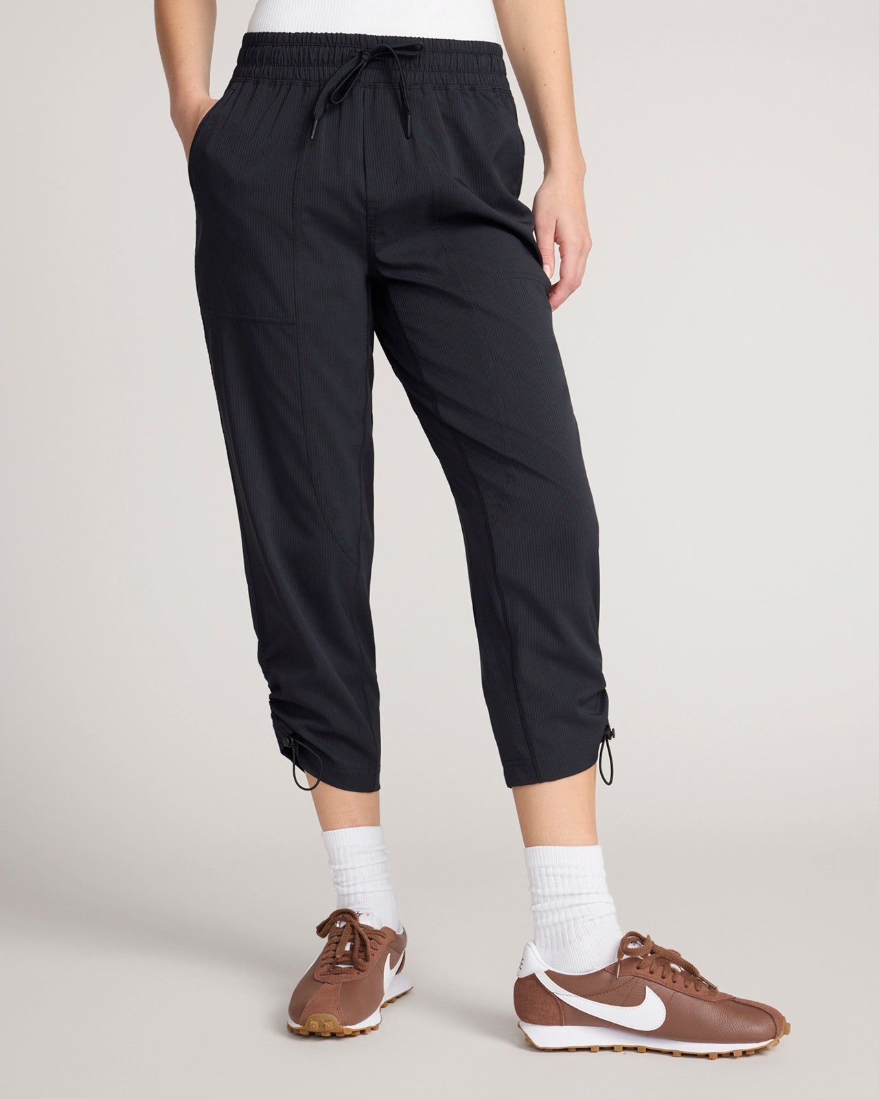 The Soft Stretch Shadow Stripe Relaxed Cinched Crop Pant - Black