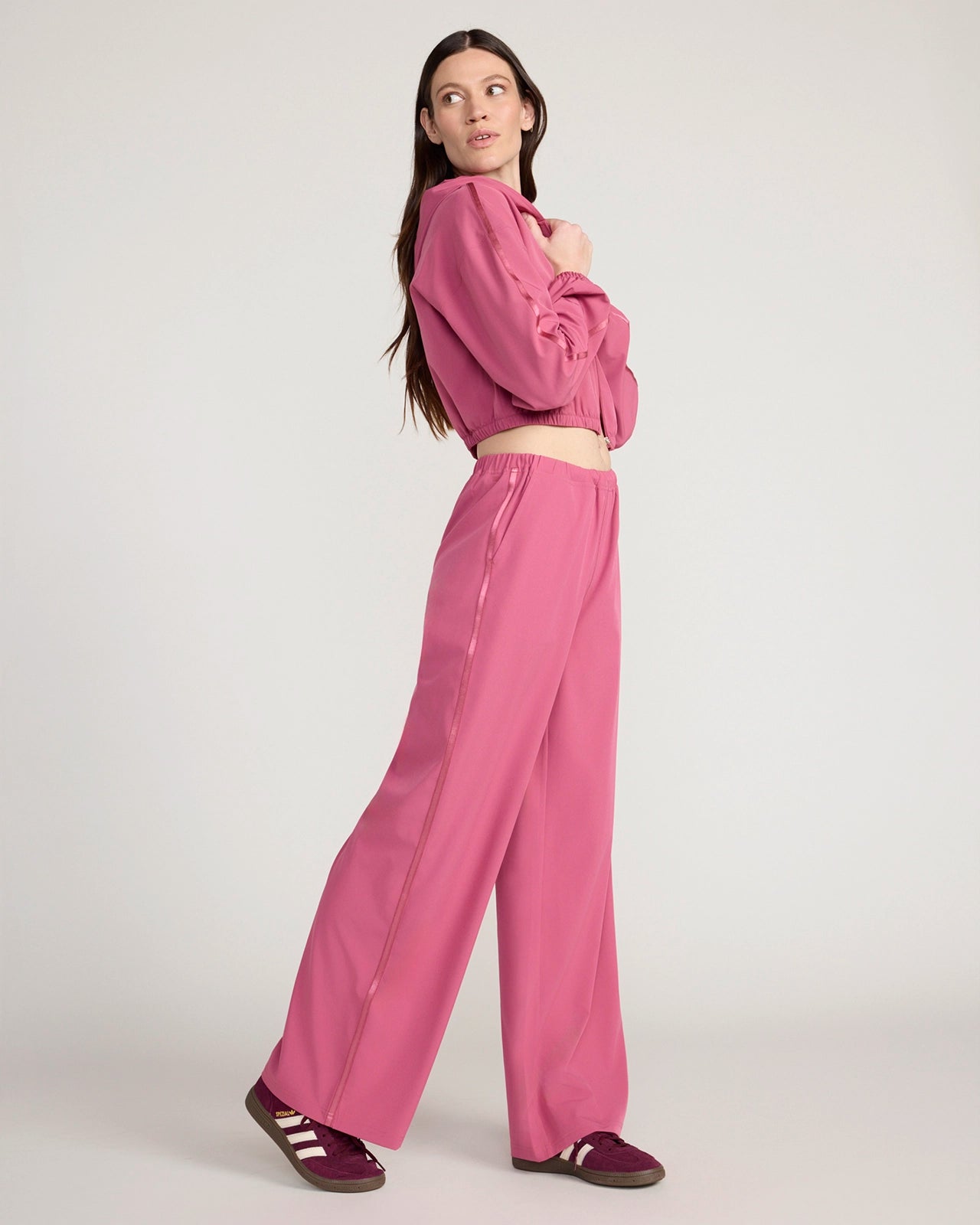 The Soft Stretch Shiny Tape Wide Leg Pant - Malaga Pink