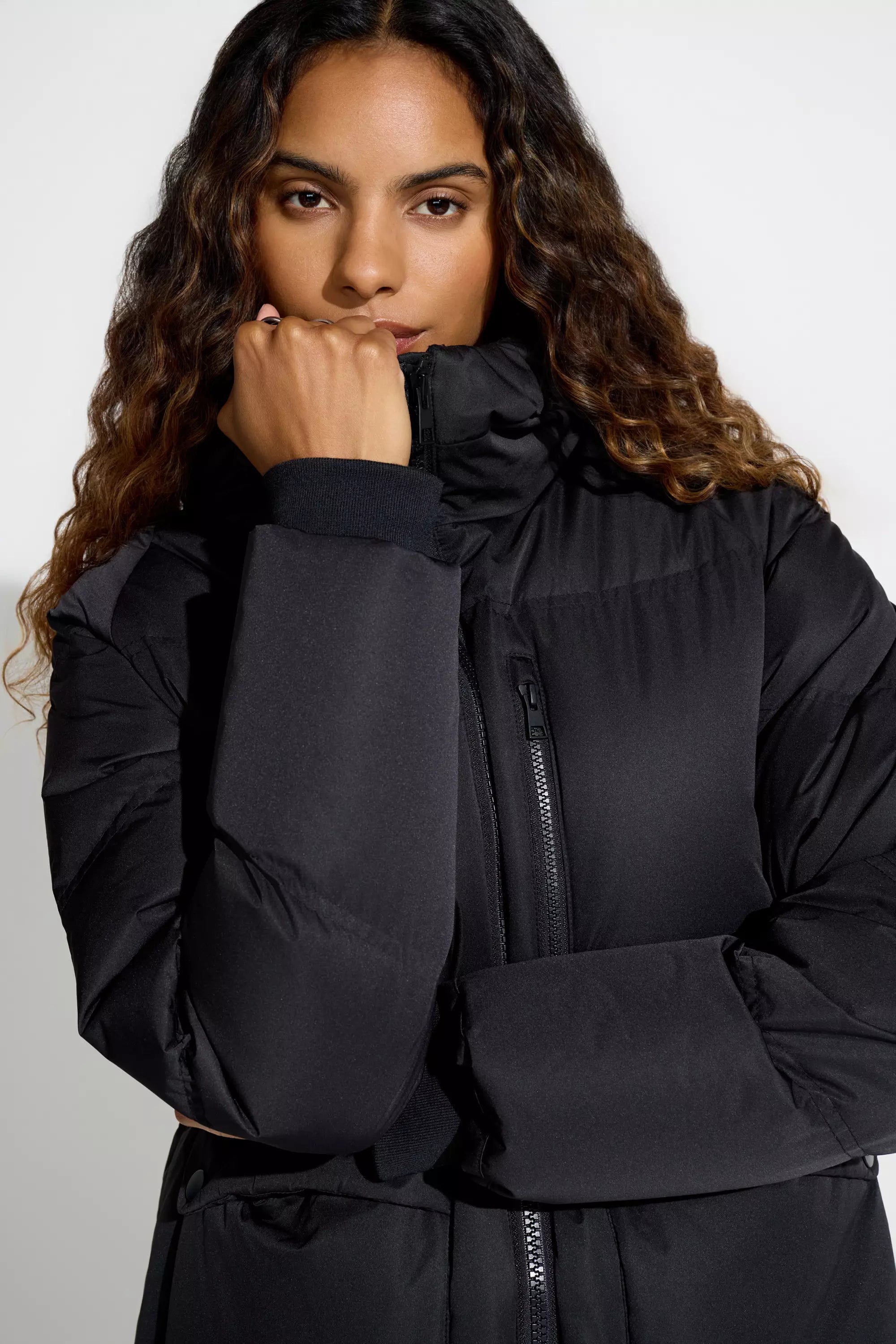 Women’s Mid-Length Down Fill Puffer - Black