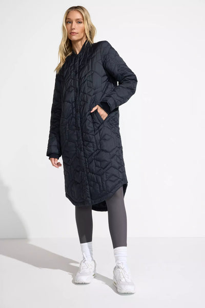 The Longline Quilted Freezer Jacket - Black | Mondetta